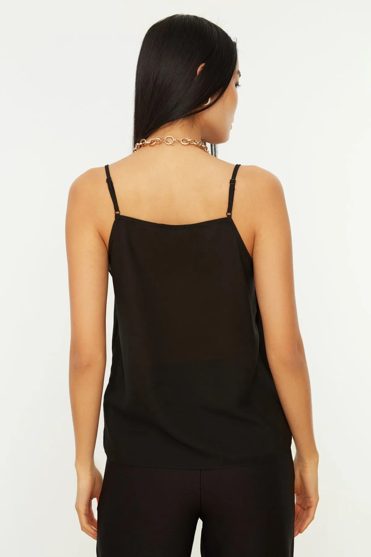 Trendyol Collection  Schwarze Basic-Trägerbluse aus Webstoff TWOSS19BB0224