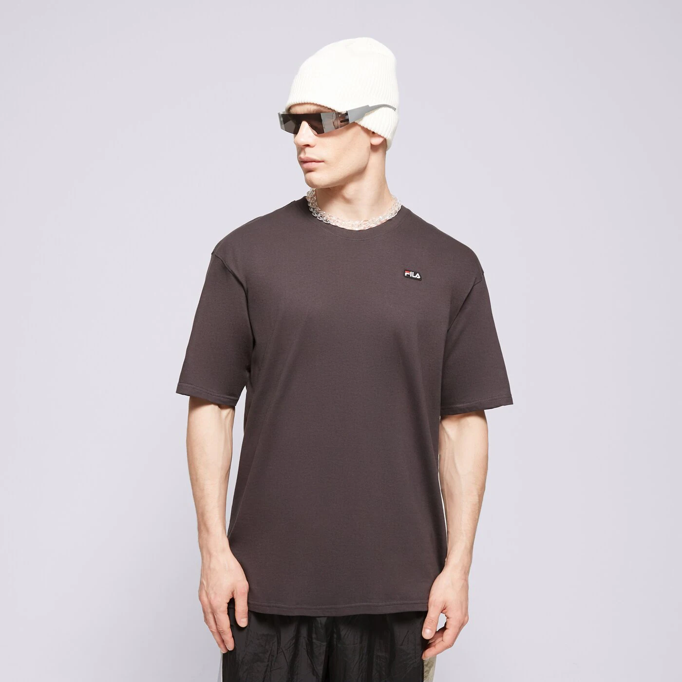 FILA T-SHIRT BADGE LOGO TEE Schwarz