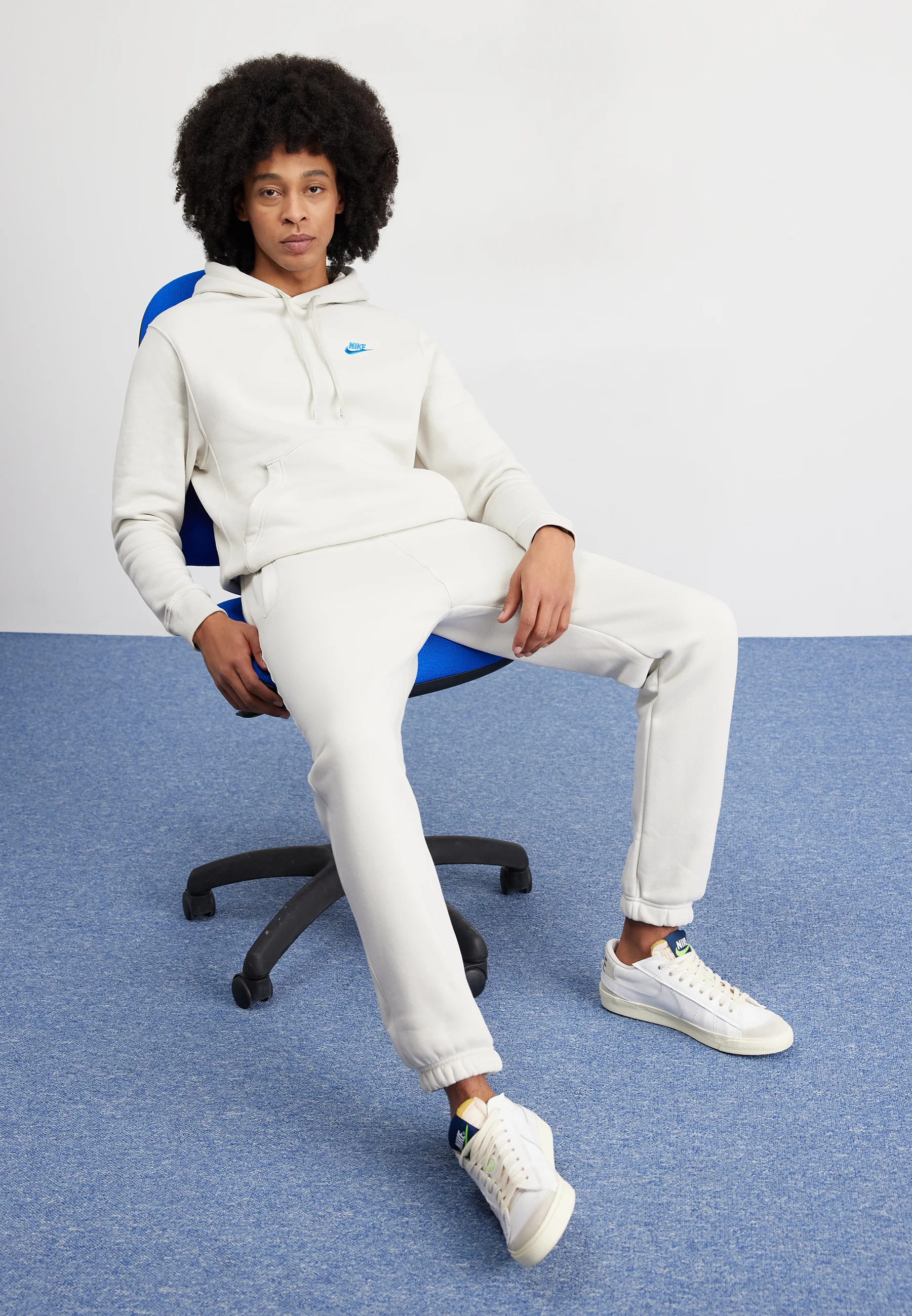 Nike Sportswear CLUB PANT - Pantalones deportivos