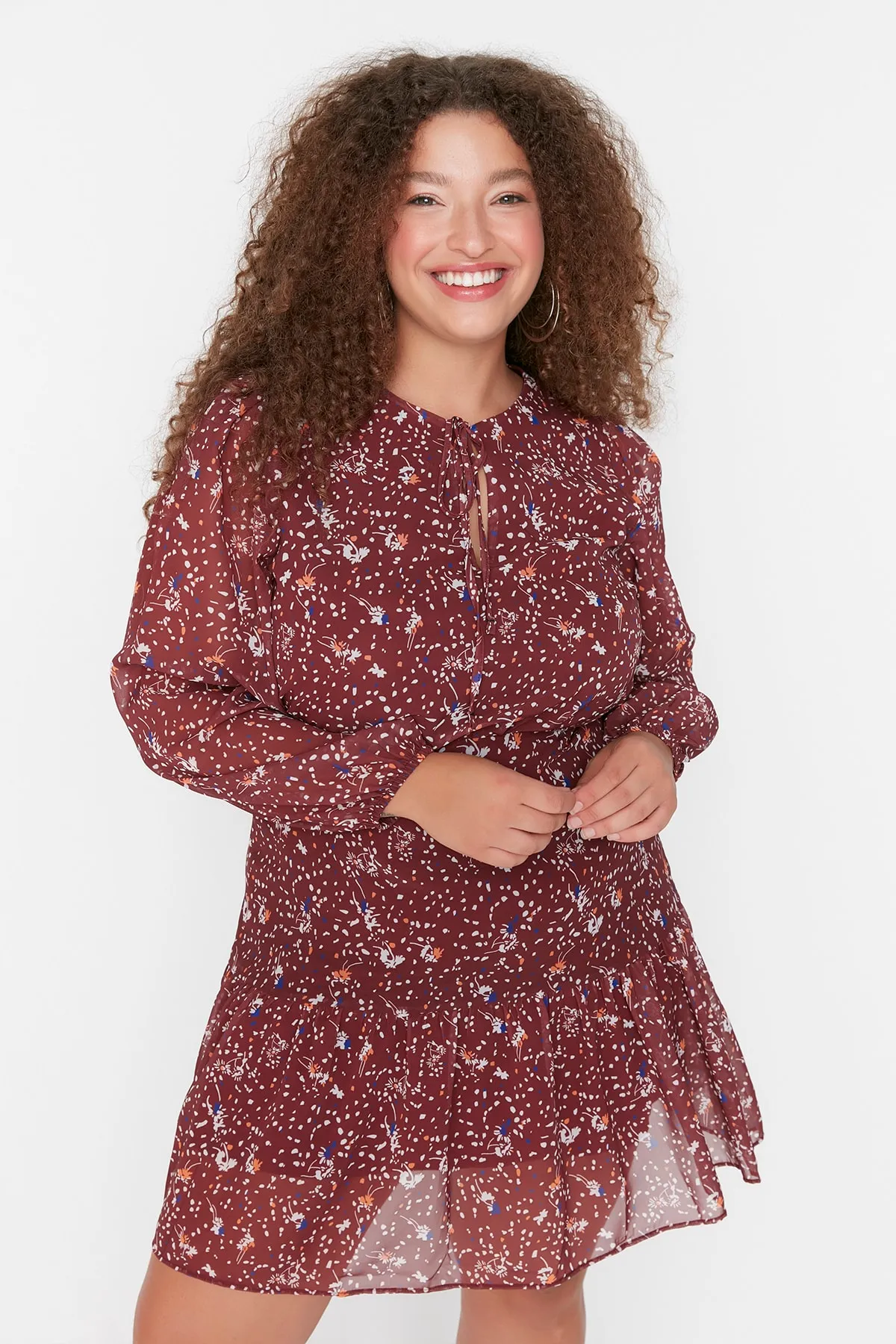 Trendyol Curve  Burgunderrotes gewebtes Kleid mit Blumenmuster TBBSS22AH0183