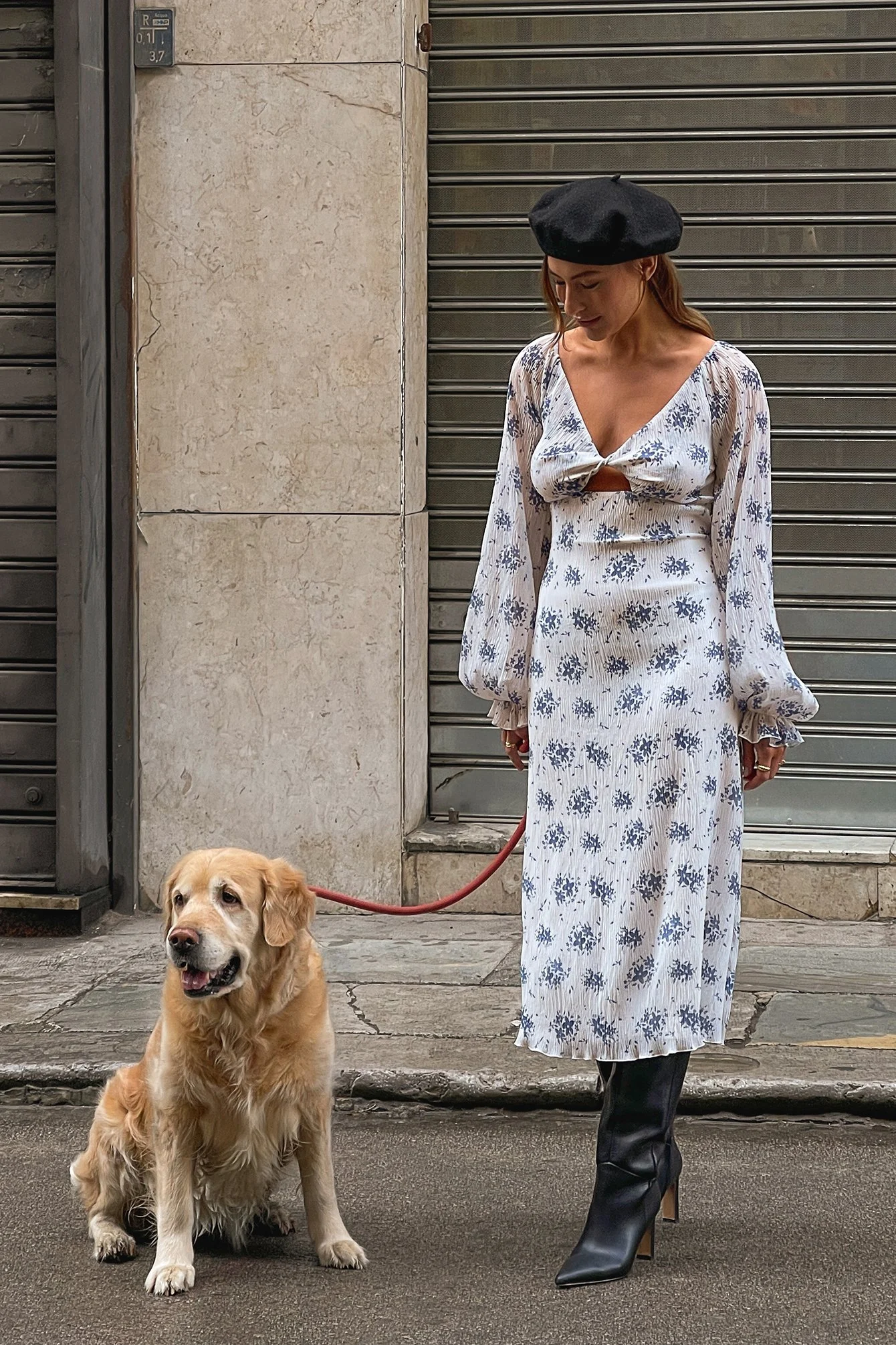 Midikleid mit offenem Rücken