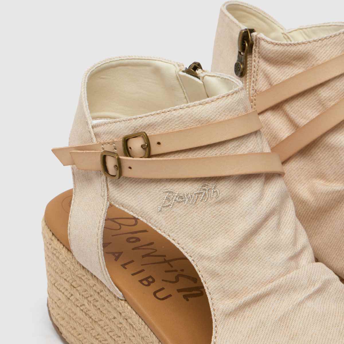 Blowfish Malibu – Låga klackar med snörning och rep i off-white flerfärgad färg