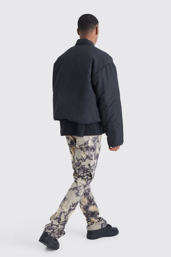 Slim-Fit Camouflage Cargohose