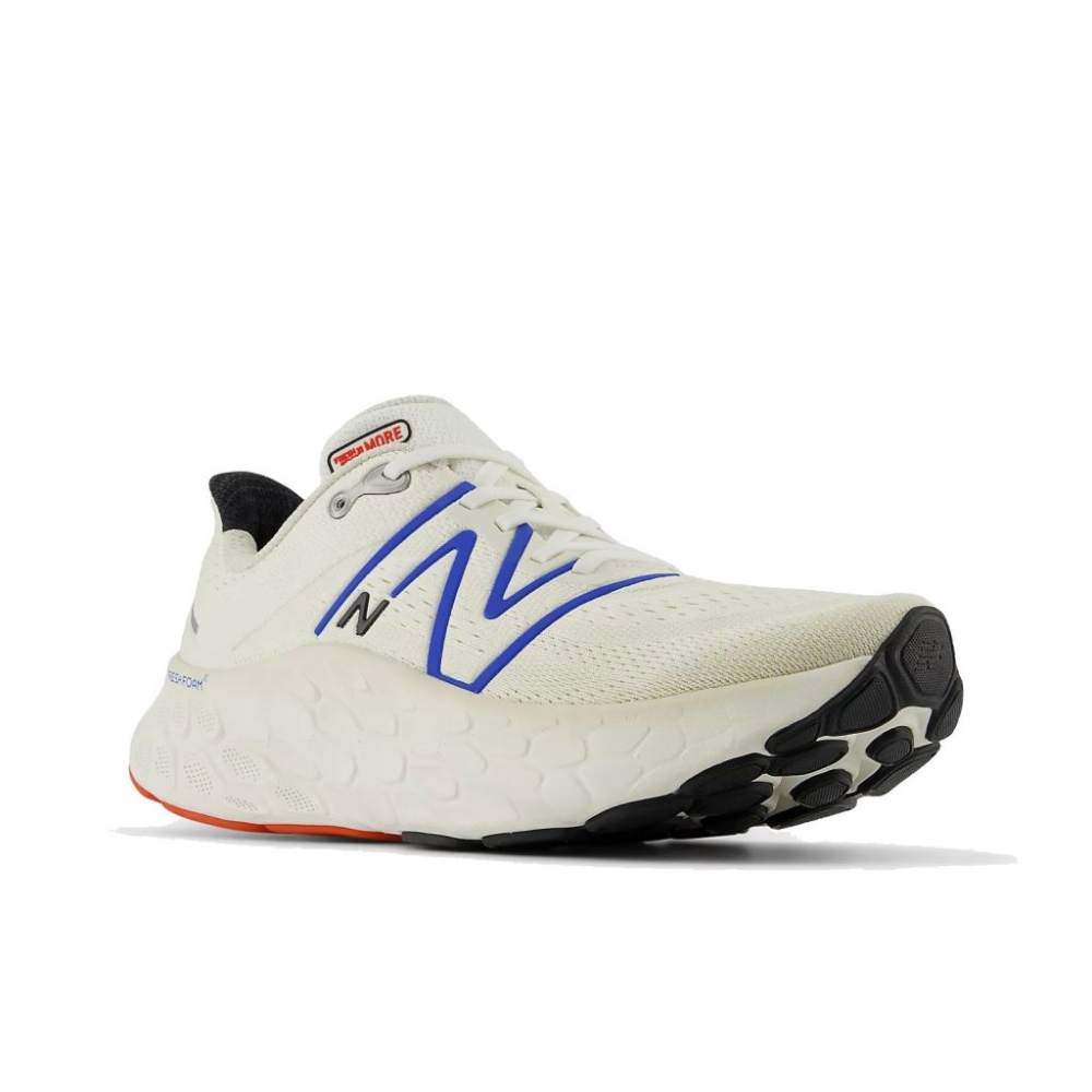 New Balance Fresh Foam X More V4 MMORCE4-D / weiss