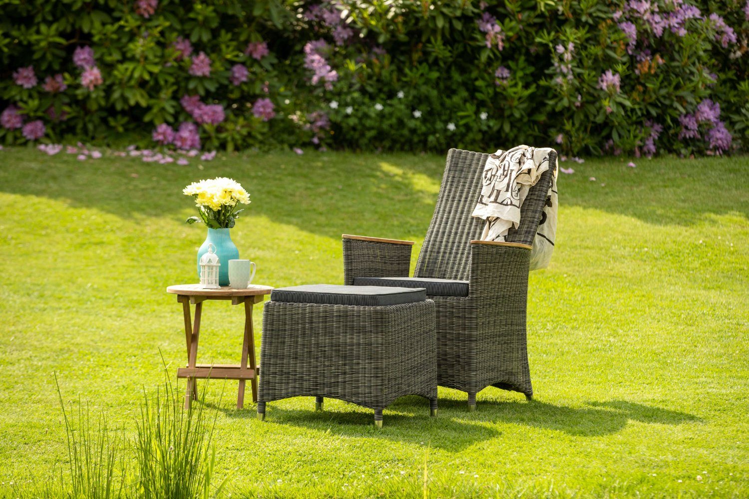 Kai Wiechmann Fußhocker Polyrattan Geflechthocker, wetterfester Fußhocker Rattanoptik, moderner Polyrattan Gartenhocker in Schwarz