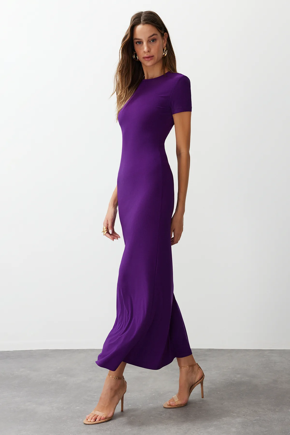 Trendyol Collection  Lila Kurzarm Bodycone/tailliert Rundhals Flexible gestrickte Maxi Bleistiftkleid TWOSS24EL00097