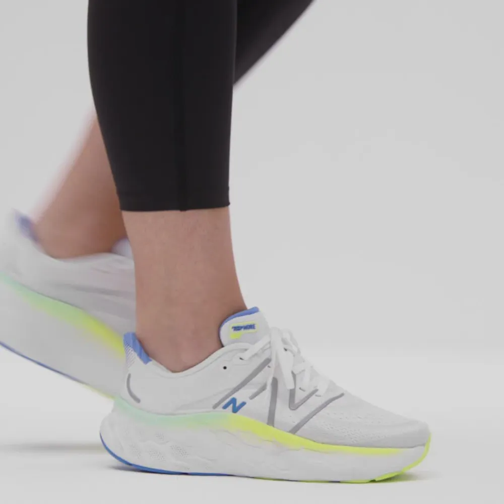 New Balance Fresh Foam X More v4 WMORBL4 / blau