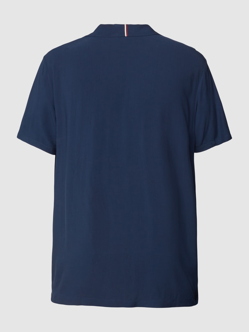 Pyjama-Oberteil aus Viskose mit Label-Detail Modell 'WOVEN' in marineblau