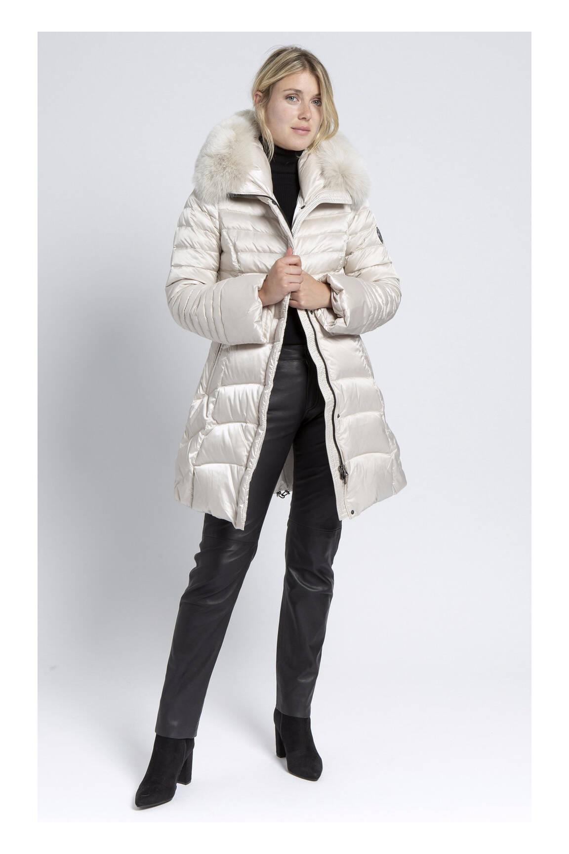 Giorgio Mario Doudounes Femme couleur beige