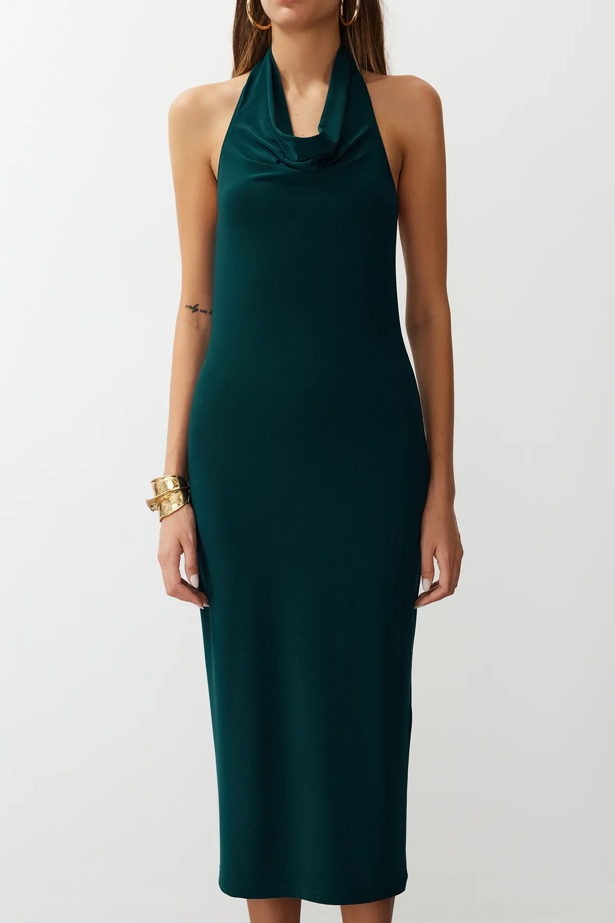 Trendyol Collection  Smaragdgrünes flexibles Strick-Midi-Bleistiftkleid mit Degaje-Kragen TWOSS24EL00106