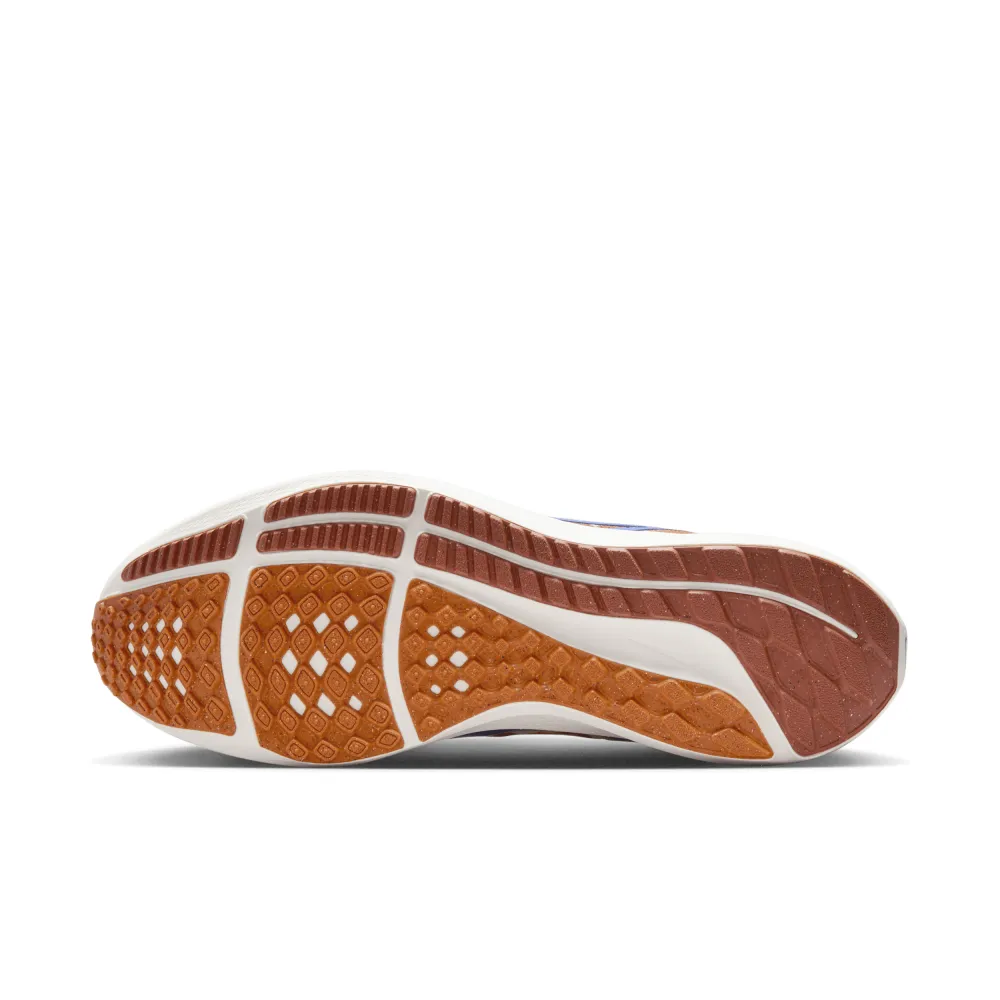Nike Pegasus 40 Premium Air Zoom FQ7680-100 / orange