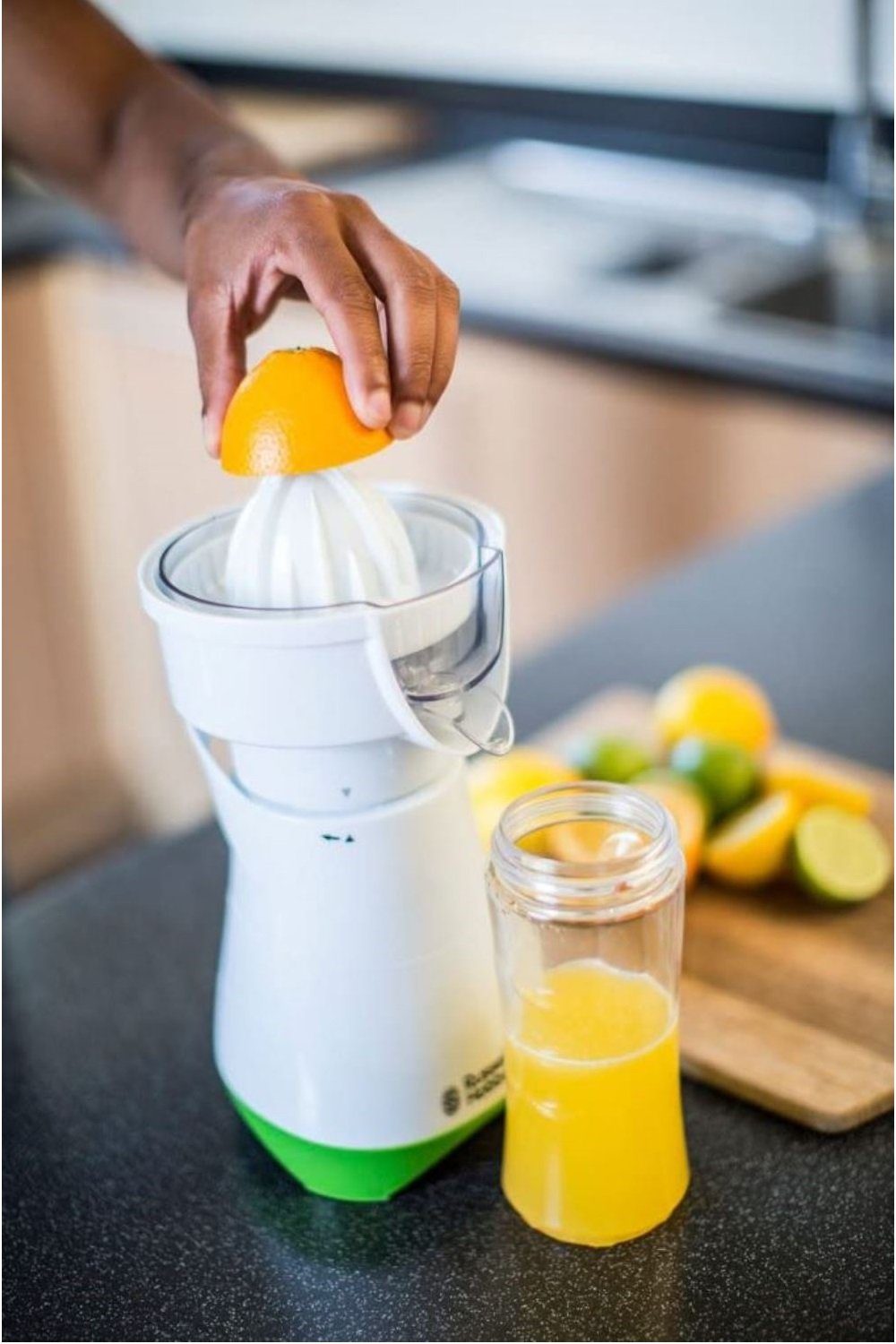 RUSSELL HOBBS Smoothie-Maker 2in1 Smoothie Maker Explore Mix&Go Juice, BPA Frei, spülmaschinengeeigneter Kunststoffbehälter, mit Trinköffnung