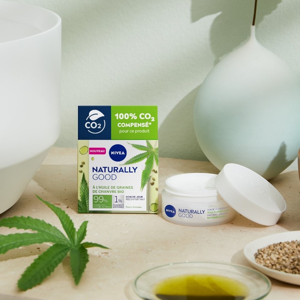 nivea NATURALLY GOOD - Crème de jour Chanvre BIO Soin visage hydratant