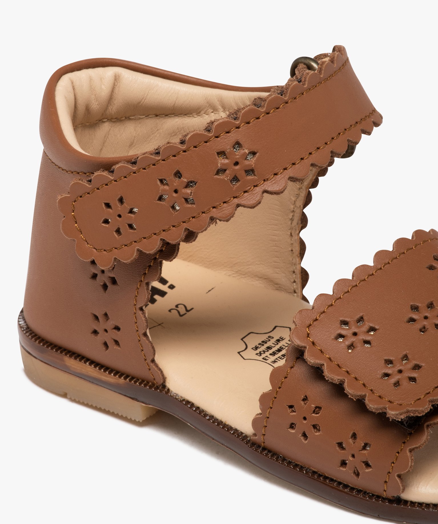 Sandales bébé fille en cuir à brides scratch ajourées – NA!