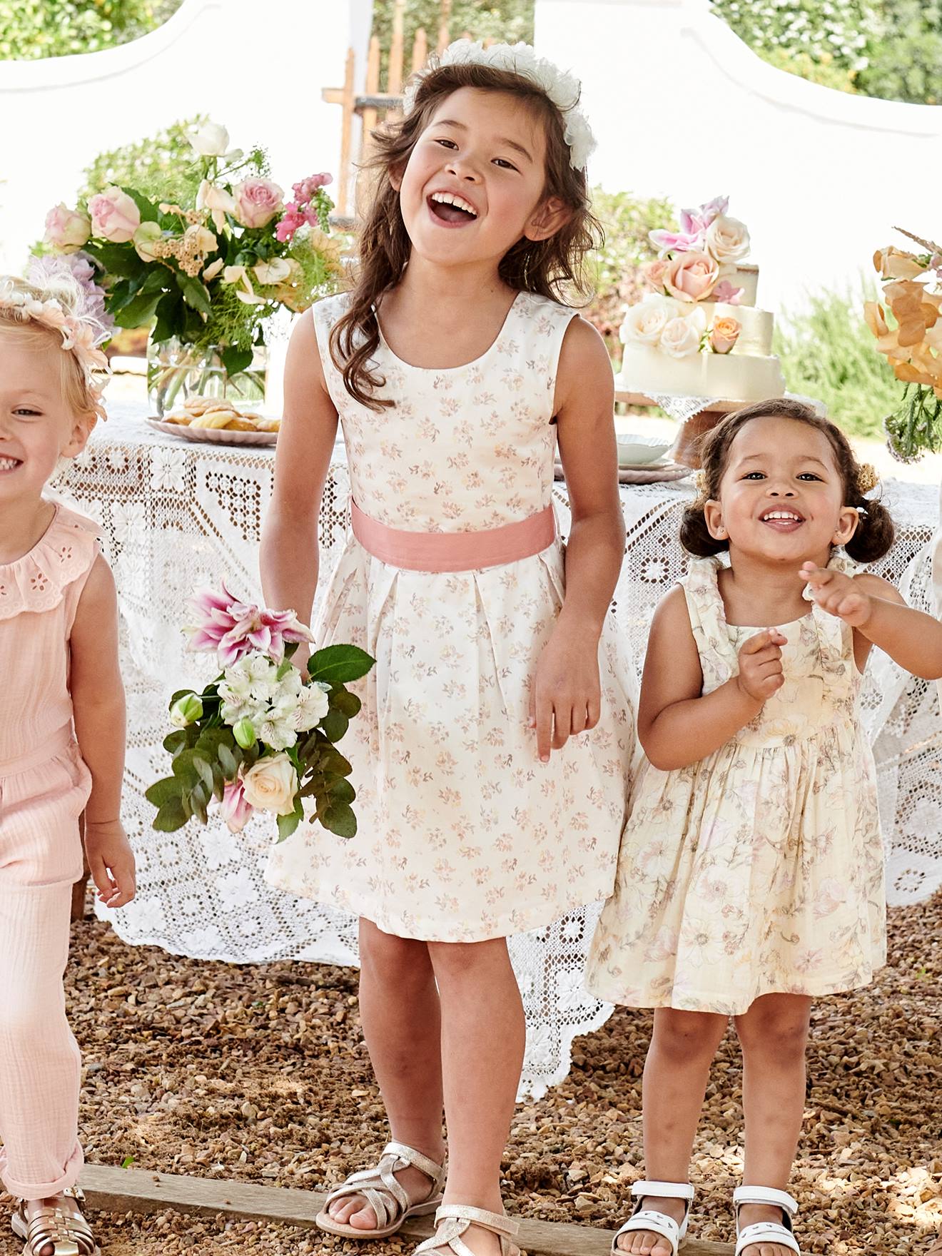 Robe de cérémonie fille motifs fleurs écru