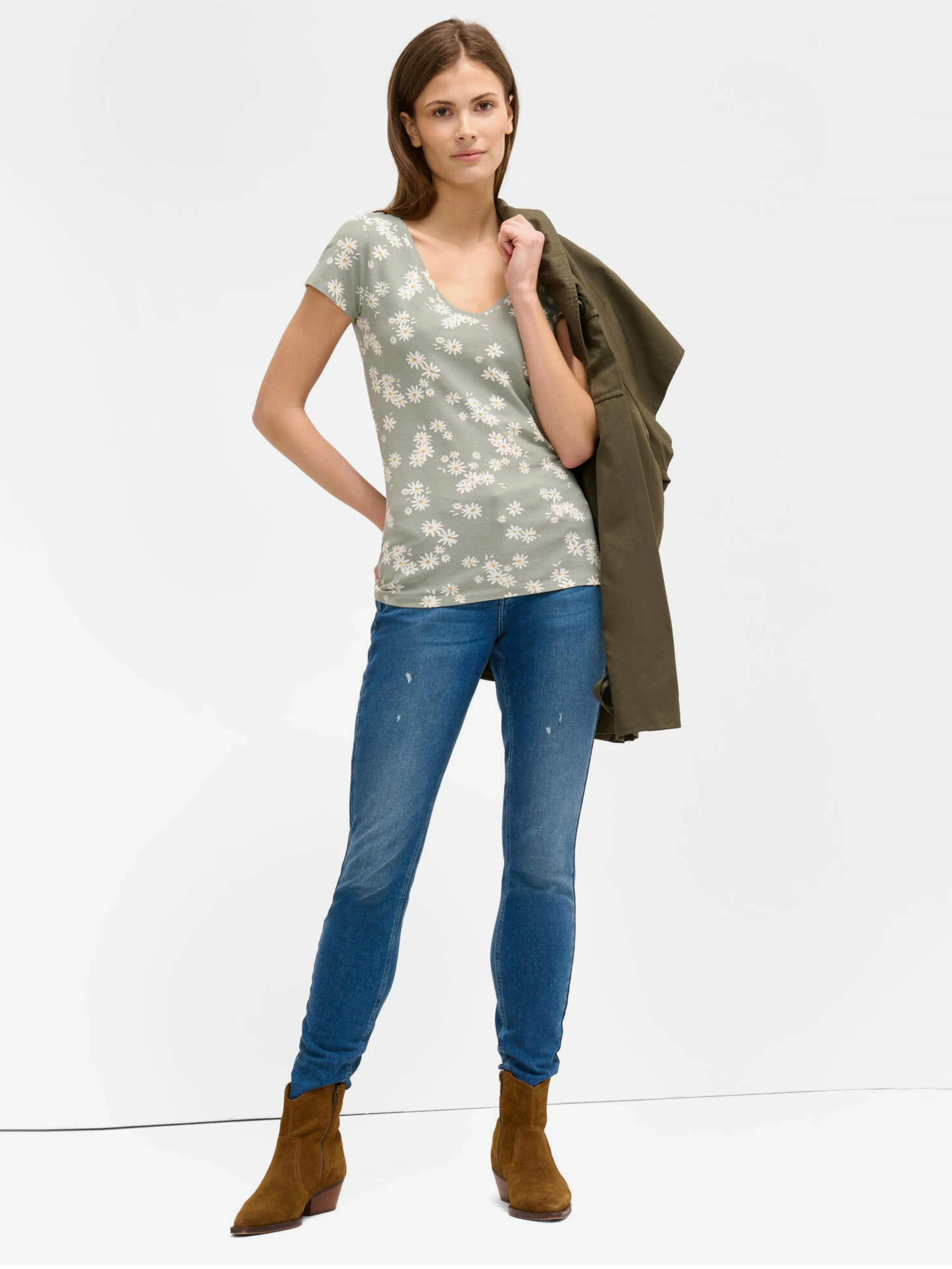 Hellgrünes T-Shirt mit Blumenmuster ORSAY