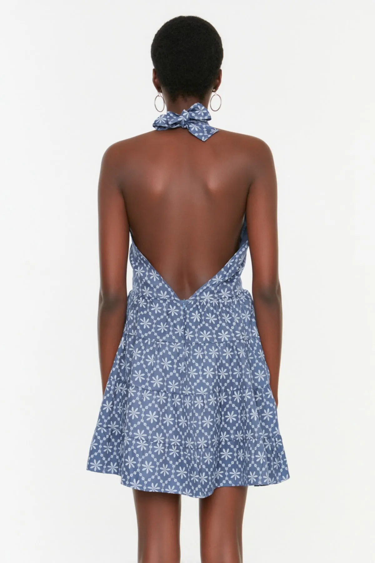 Trendyol Collection  Mehrfarbige Bluse, elegantes Abendkleid TPRSS22EL2041