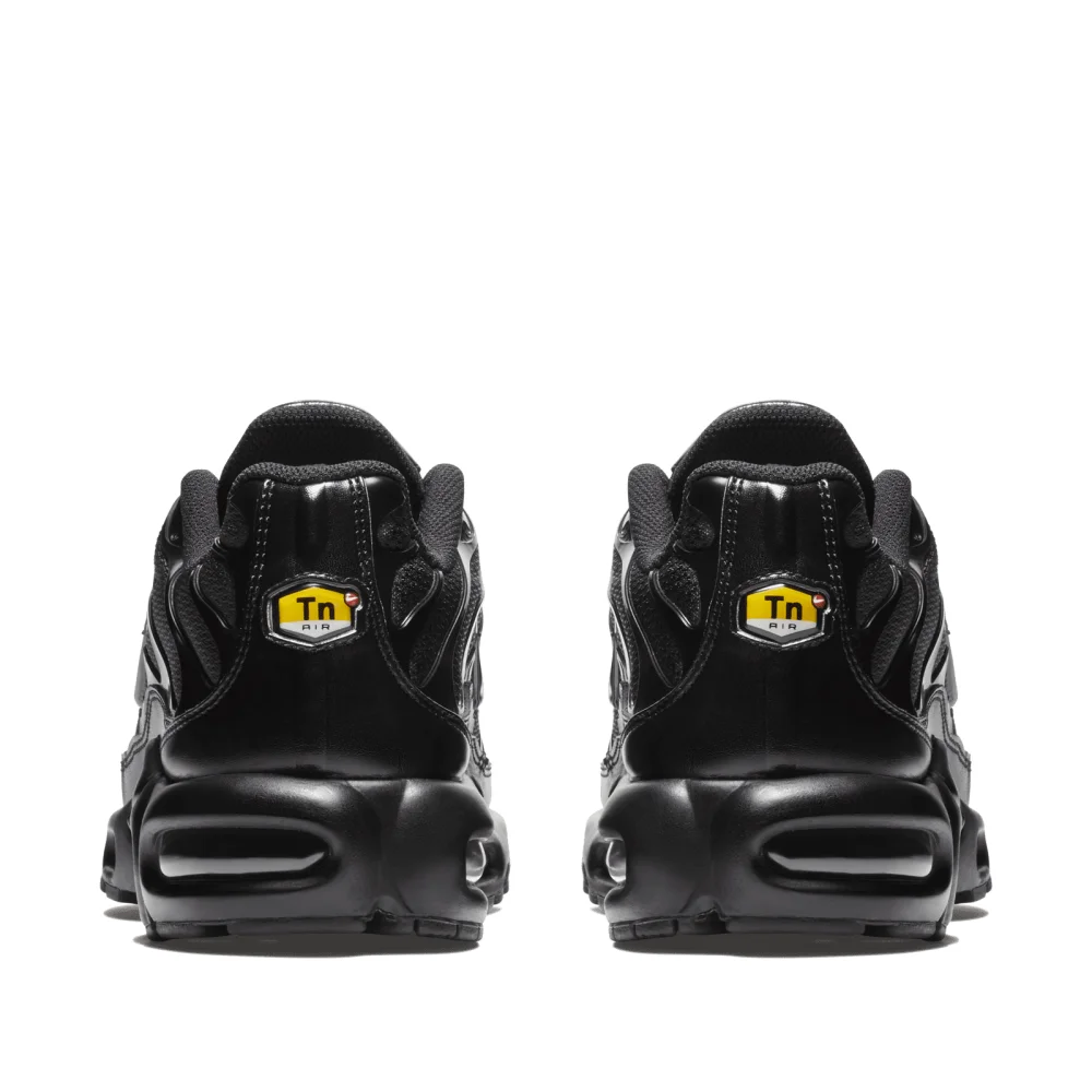 Nike Air Max Plus 604133-050 / schwarz