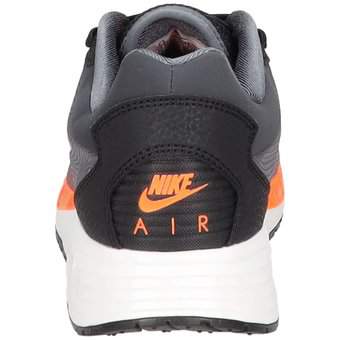 Nike Air Max Solo SE Sneaker in grau