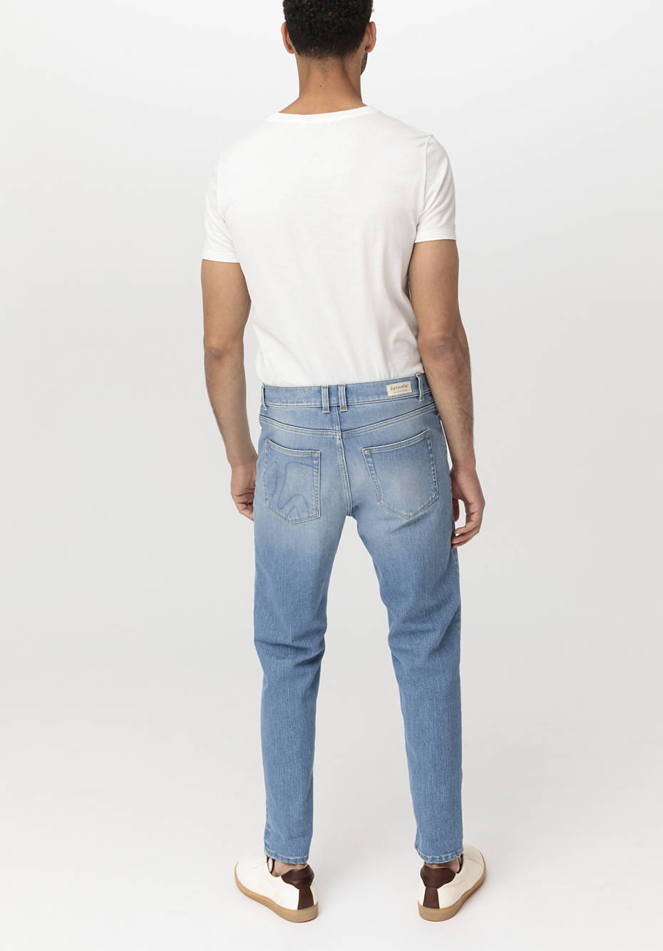 Jeans MADS Relaxed Tapered aus Bio-Denim