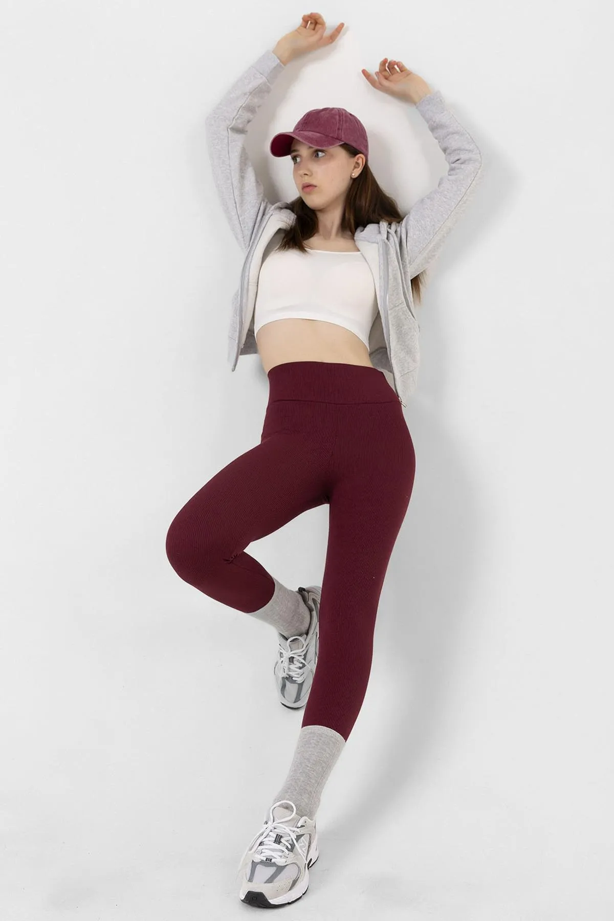 Domoda  Innenseite aus bordeauxrotem Fleece, elastisch, erhöht, gerippt, Interlock-Winterstrick-Leggings mit Raffung @verona