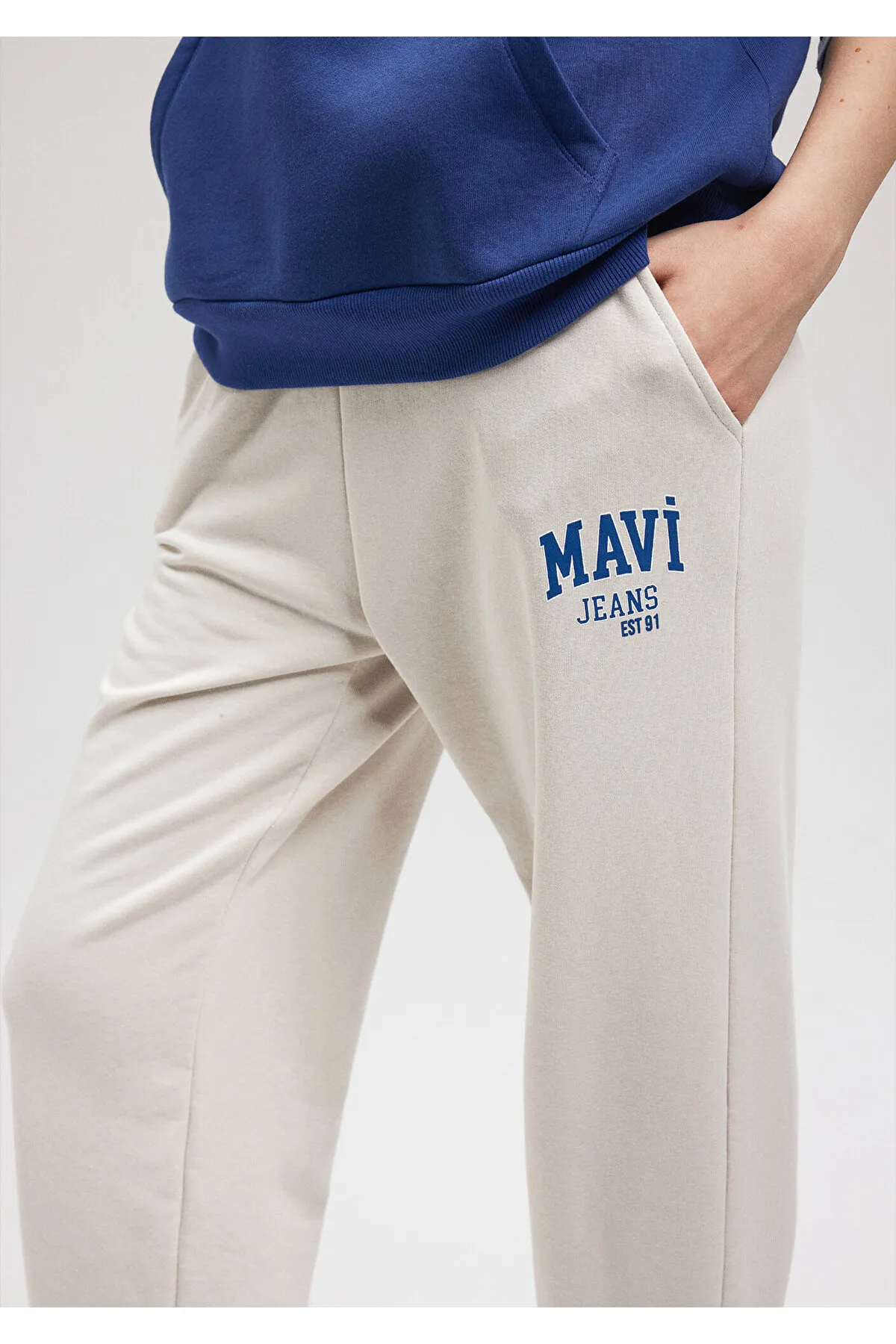 Mavi  Beige Jogginghose mit Logo-Print 1010466-70020
