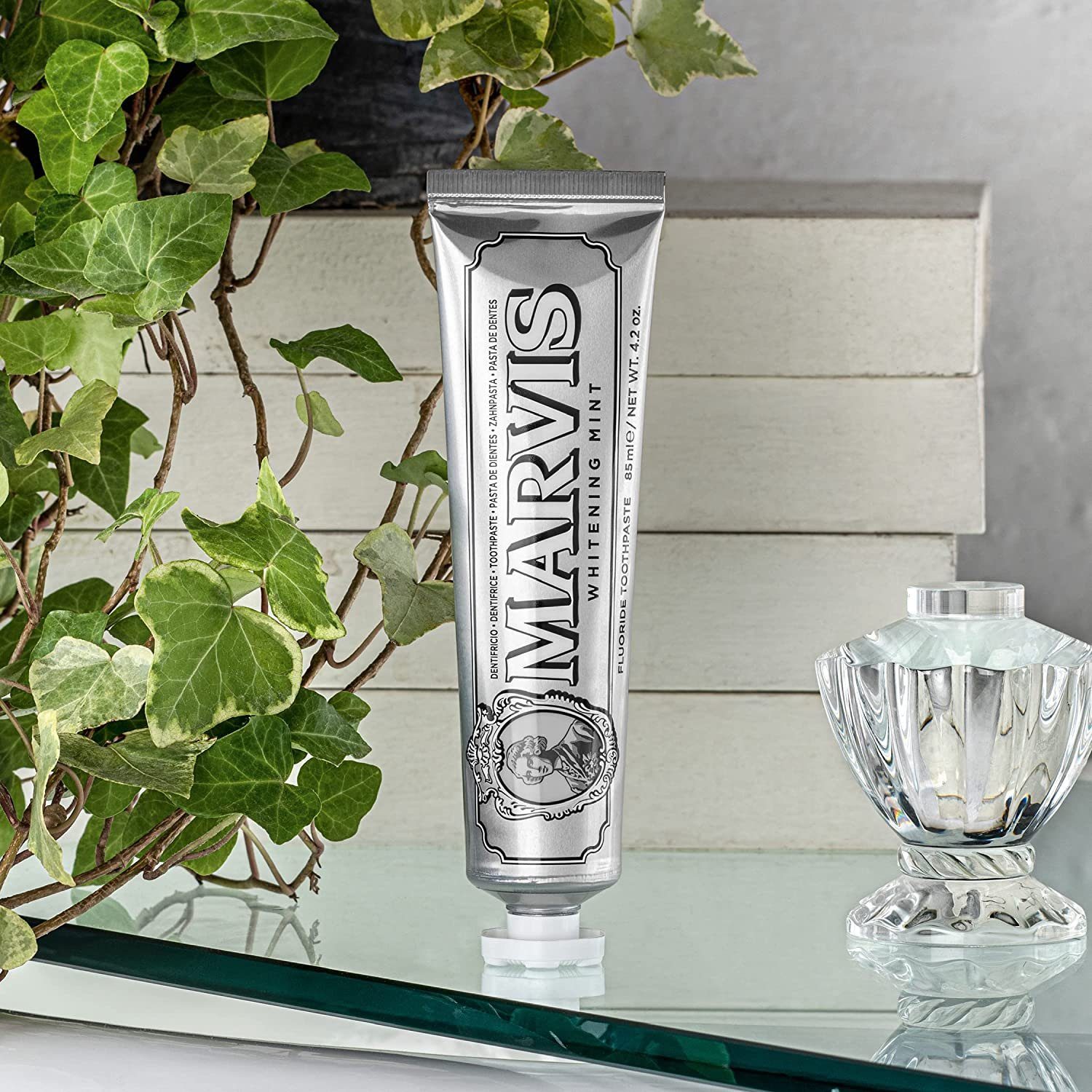 Marvis Zahnpasta Whitening Mint Zahnpasta, 85 ml, fördert natürliche Zahnaufhellung, (Kariesschutz, Zahnschmelz, Zahnempfindlichkeit, entfernt Zahnflecken, 5-St) Weiße Zähne, ohne Flourid, Zahnpflege, Zähne putzen, Zahn, Mundpflege