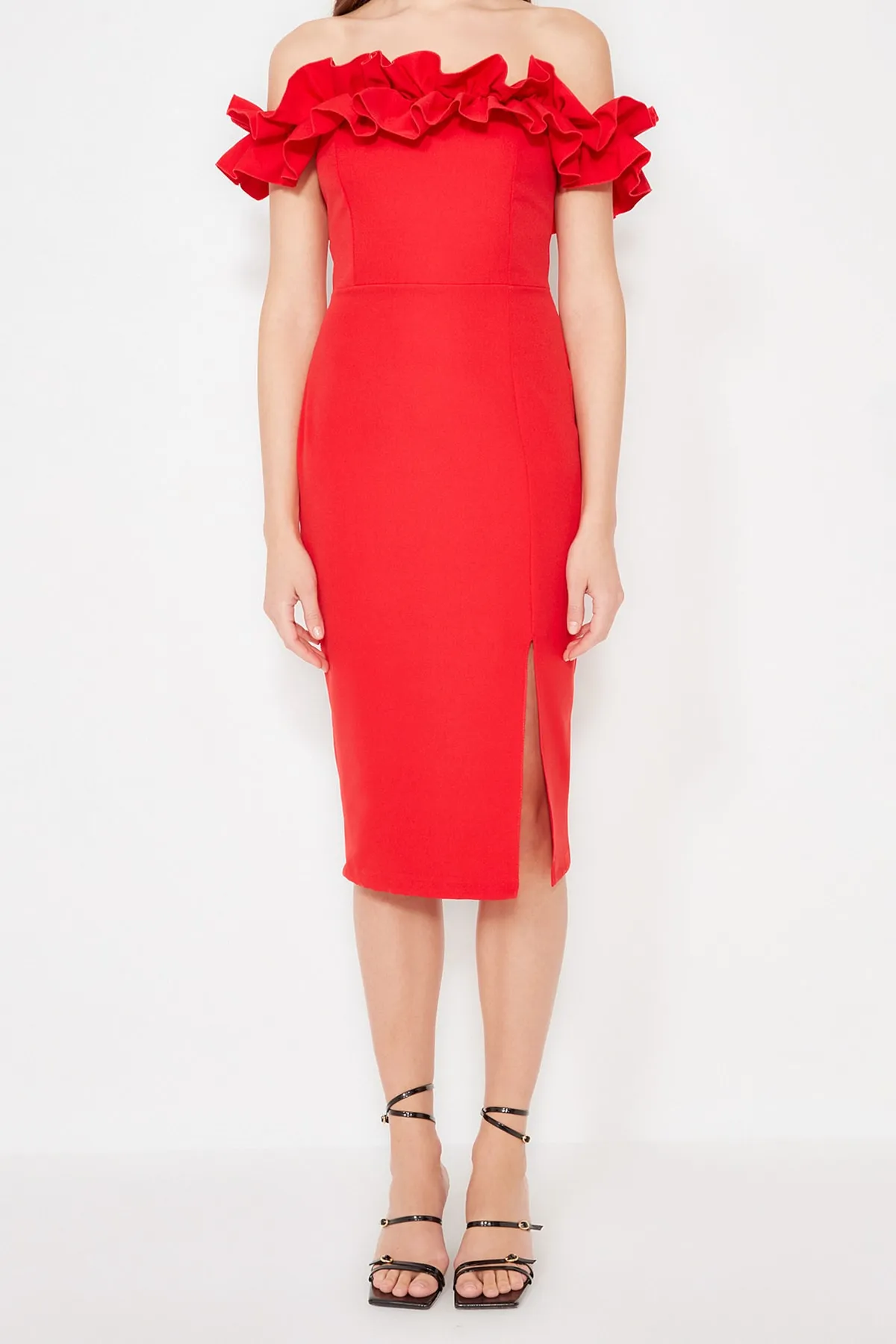 Trendyol Collection  Rotes, tailliertes, gewebtes, elegantes Abendkleid TPRSS21EL1515