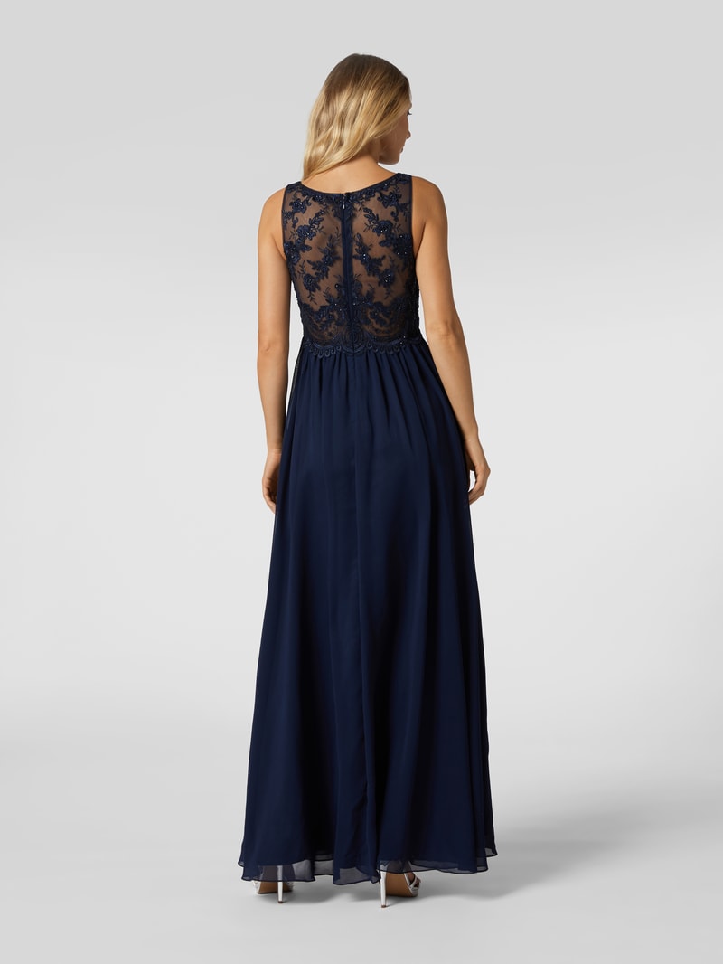 Abendkleid mit Ziersteinen und floralen Stickereien in dunkelblau