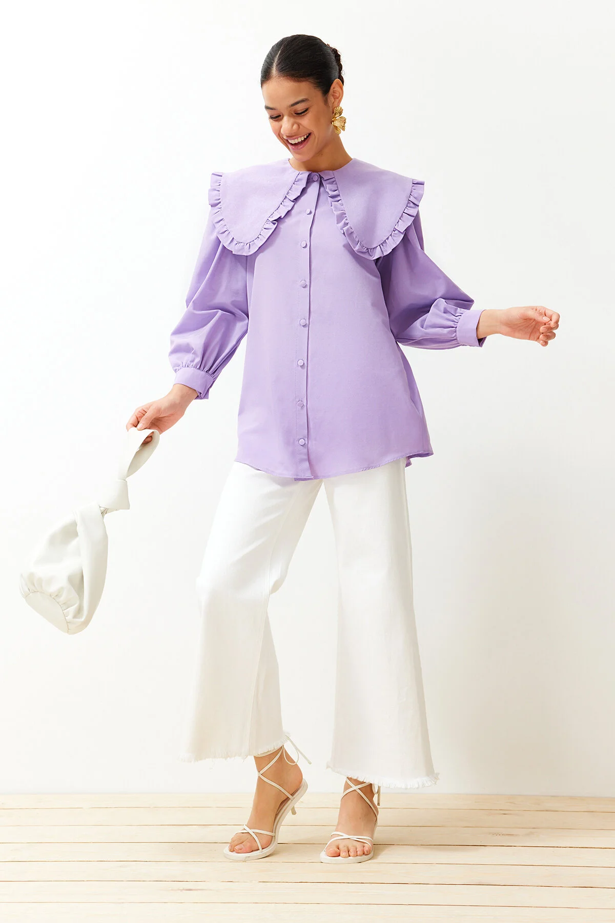 Trendyol Modest  Lilafarbenes Hemd aus gewebter Baumwolle mit Babykragen TCTSS24TG00027