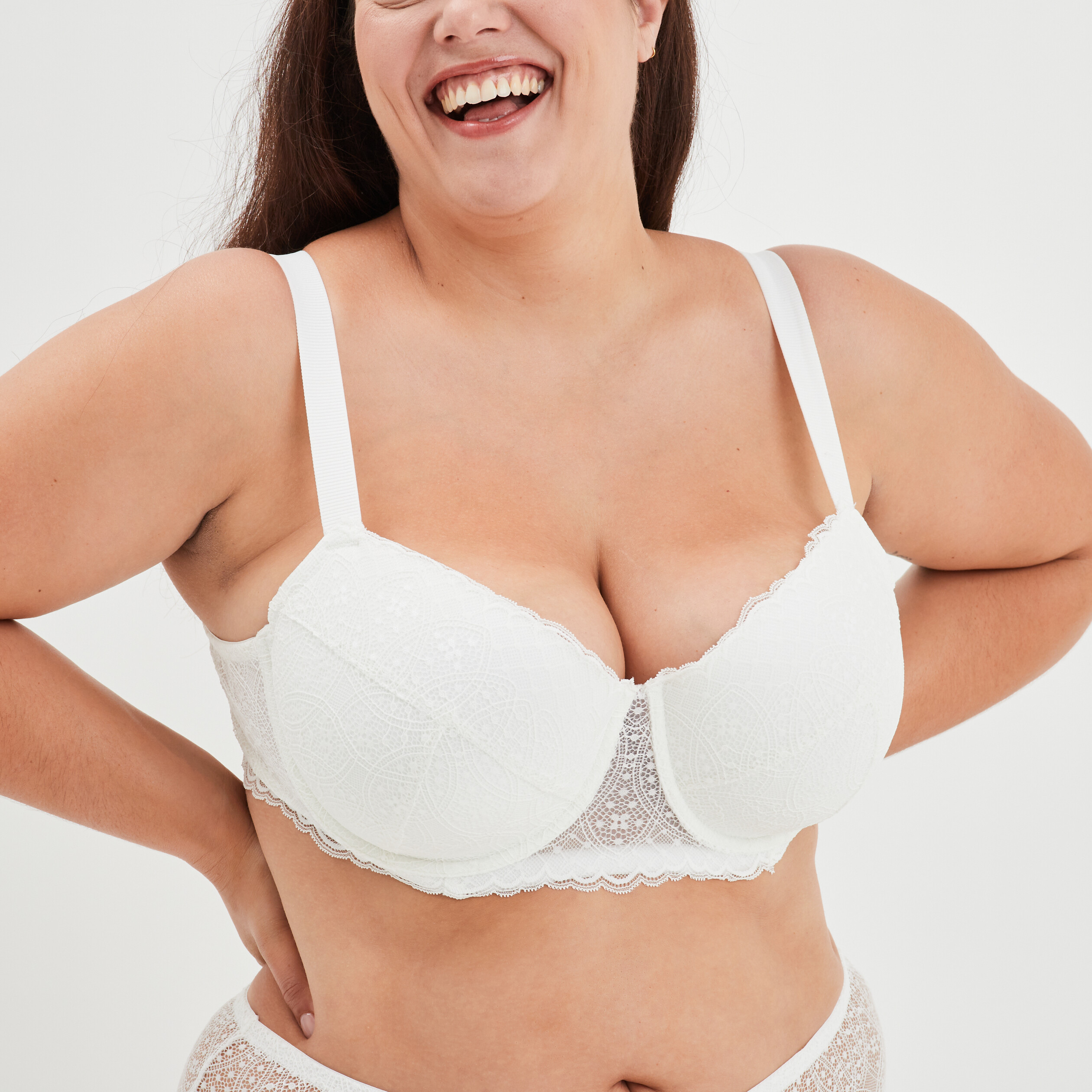 Soutien-gorge emboîtant à dentelle Izzie blanc femme grande taille | La Halle