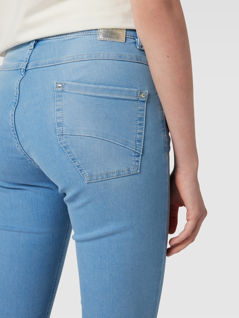 Slim Fit Jeans im 5-Pocket-Design Modell 'TWIGY' in hellblau
