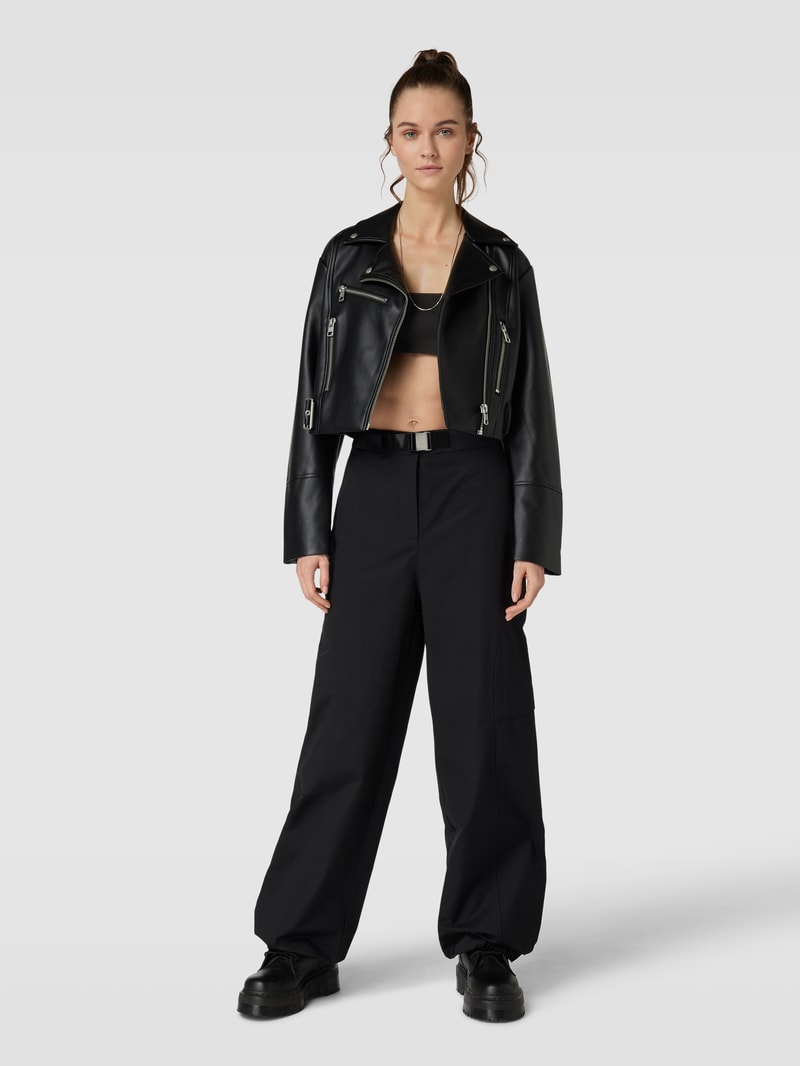 Bralette mit Leder-Patch in schwarz