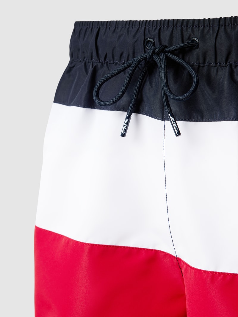 Badehose mit Streifenmuster in dunkelblau