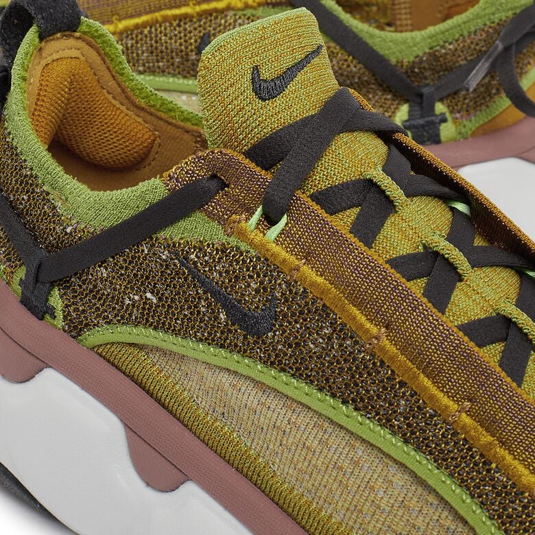 NIKE Wmns Flyknit Bloom pear/dk smoke grey-bronzine-volt