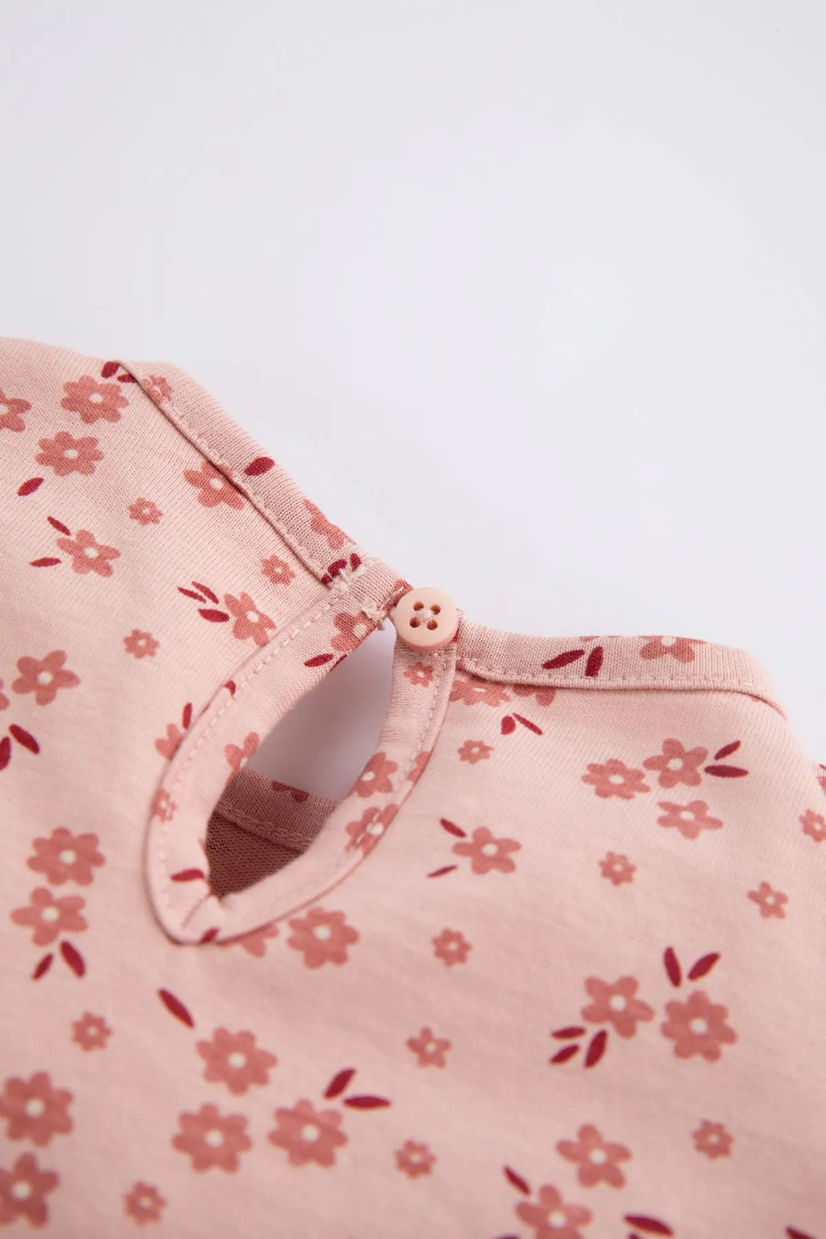 DeFacto  Geblümtes, langärmliges Kleid aus gekämmter Baumwolle für Babys und Mädchen, 2er-Set mit Strickjacke aus Plüsch