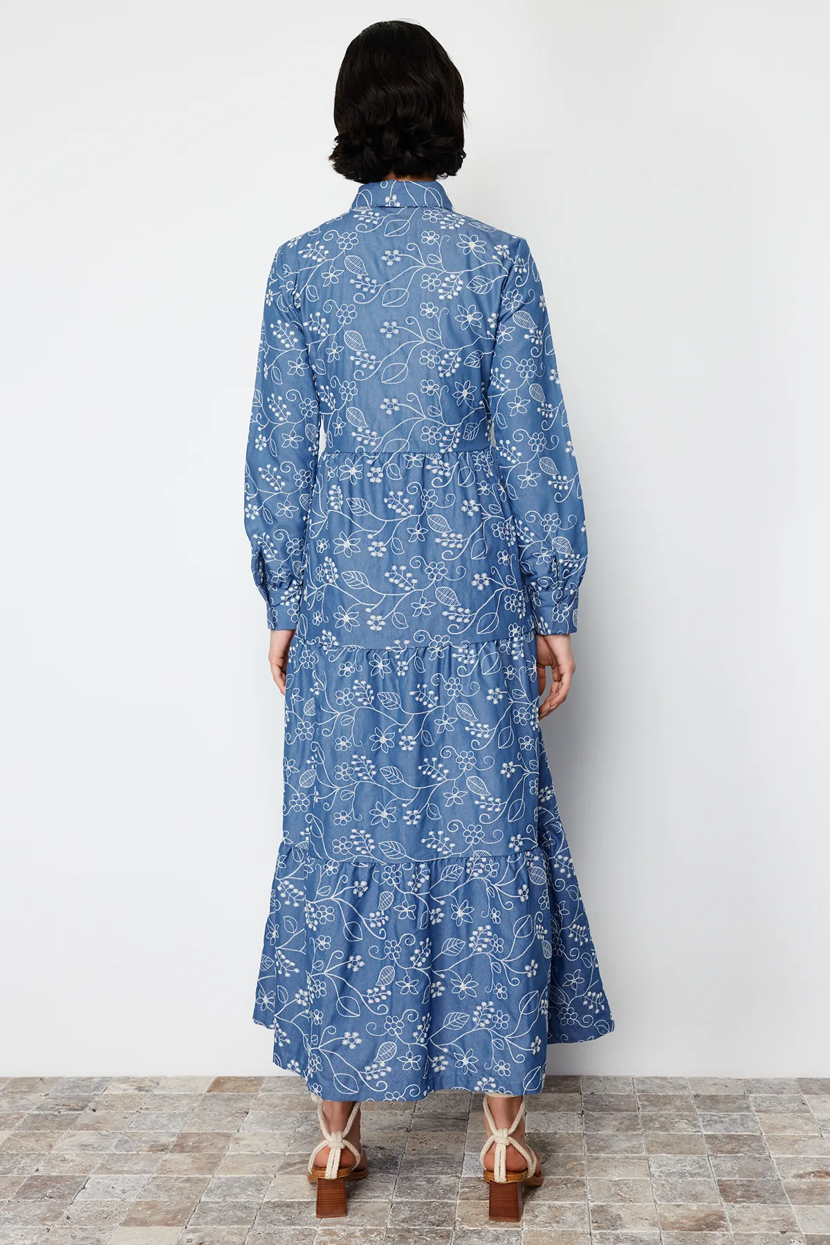 Trendyol Modest  Hemdkleid aus gewebter Indigo-Baumwolle TCTSS24EB00091