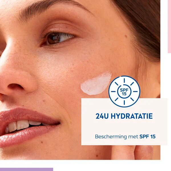 NIVEA hidratáló nappali krém SPF15-tel 50ml - normál bőrre