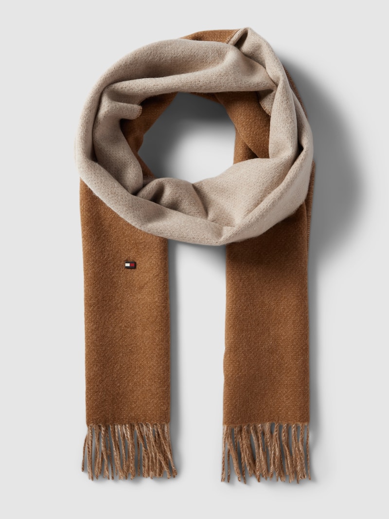 Schal mit Label-Detail in cognac