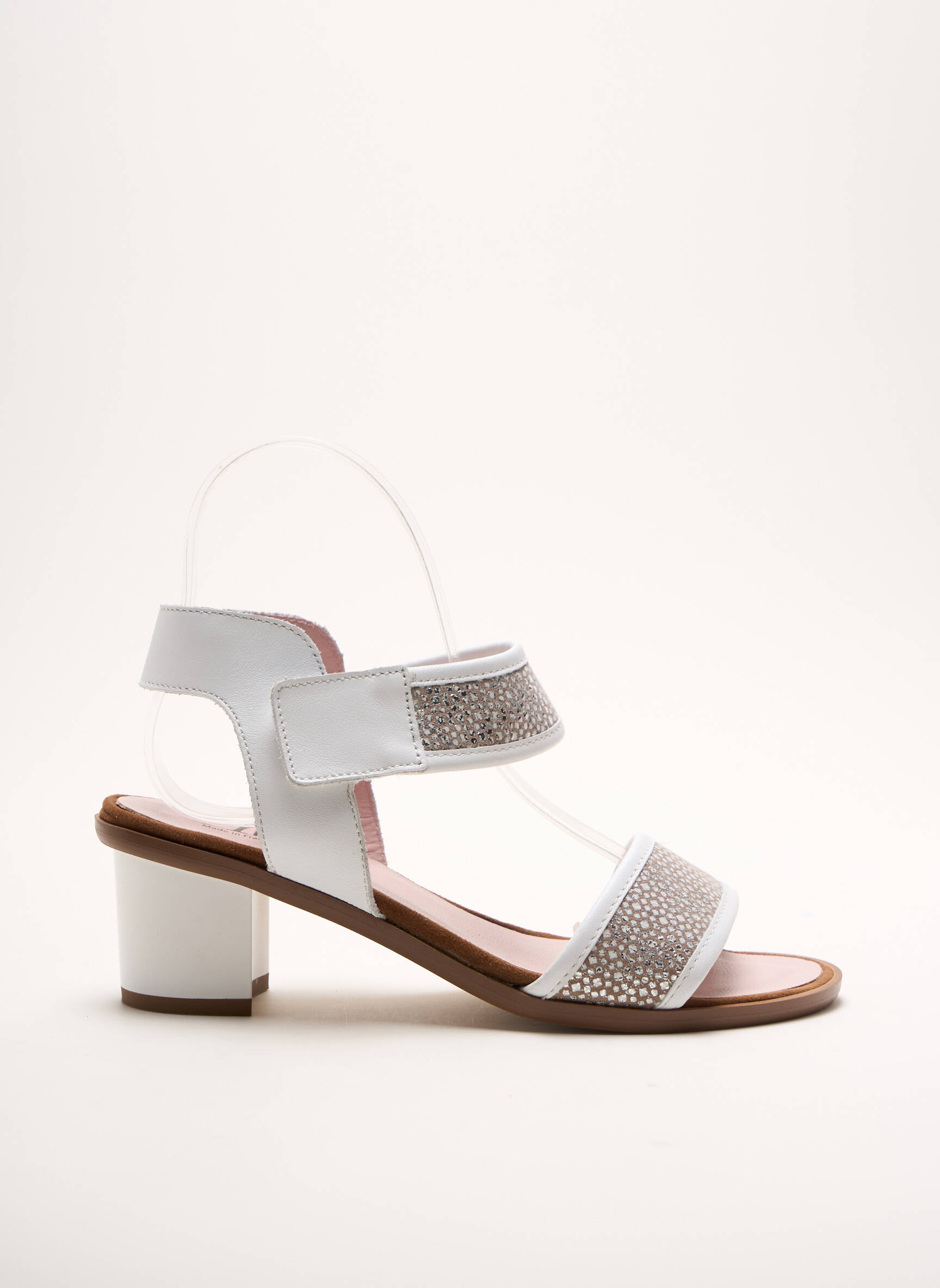 Hirica Sandales Nu Pieds Femme couleur blanc
