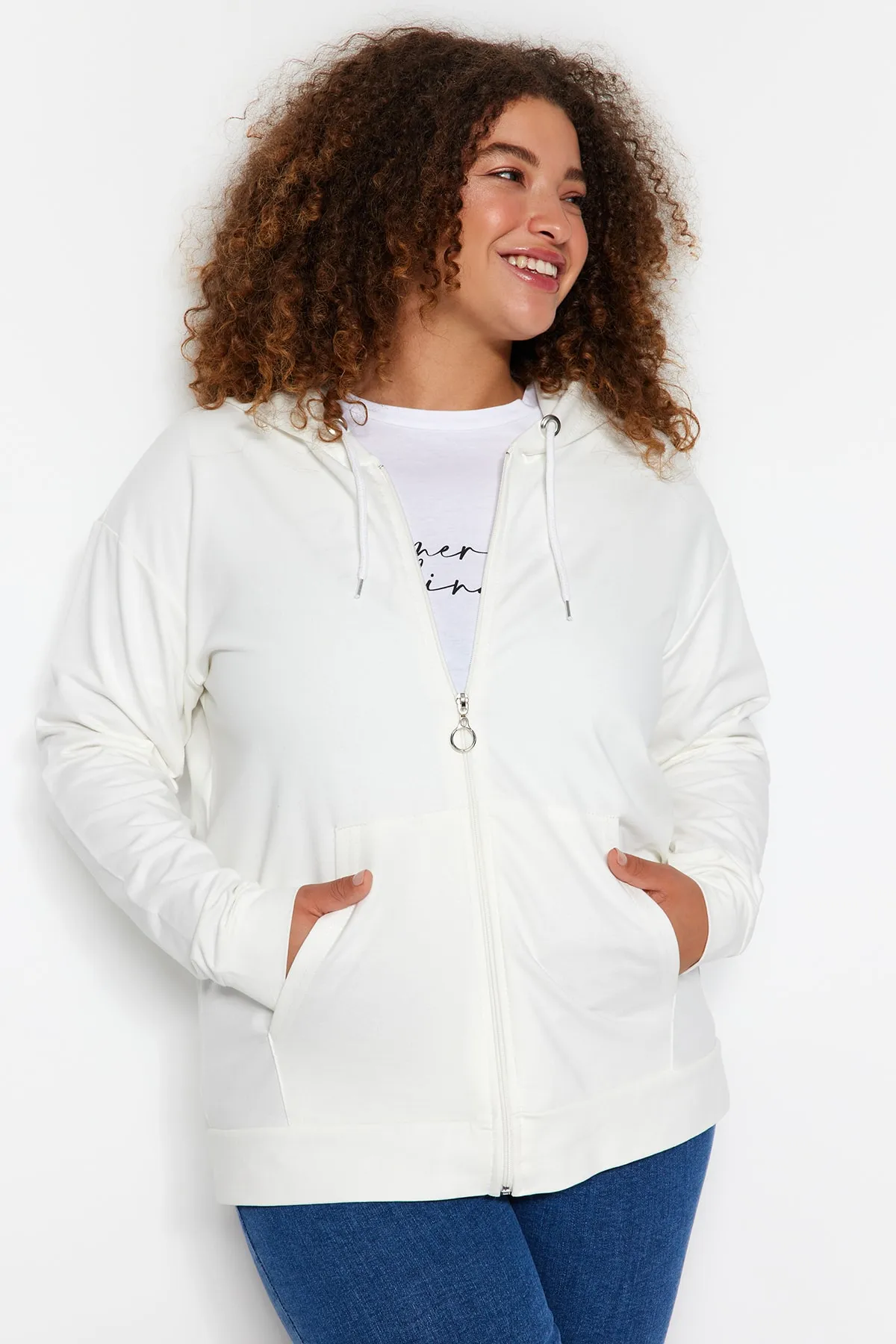 Trendyol Curve  Ecrufarbenes, dünnes Strick-Sweatshirt mit Kapuze und Reißverschluss TBSSS22SW0169