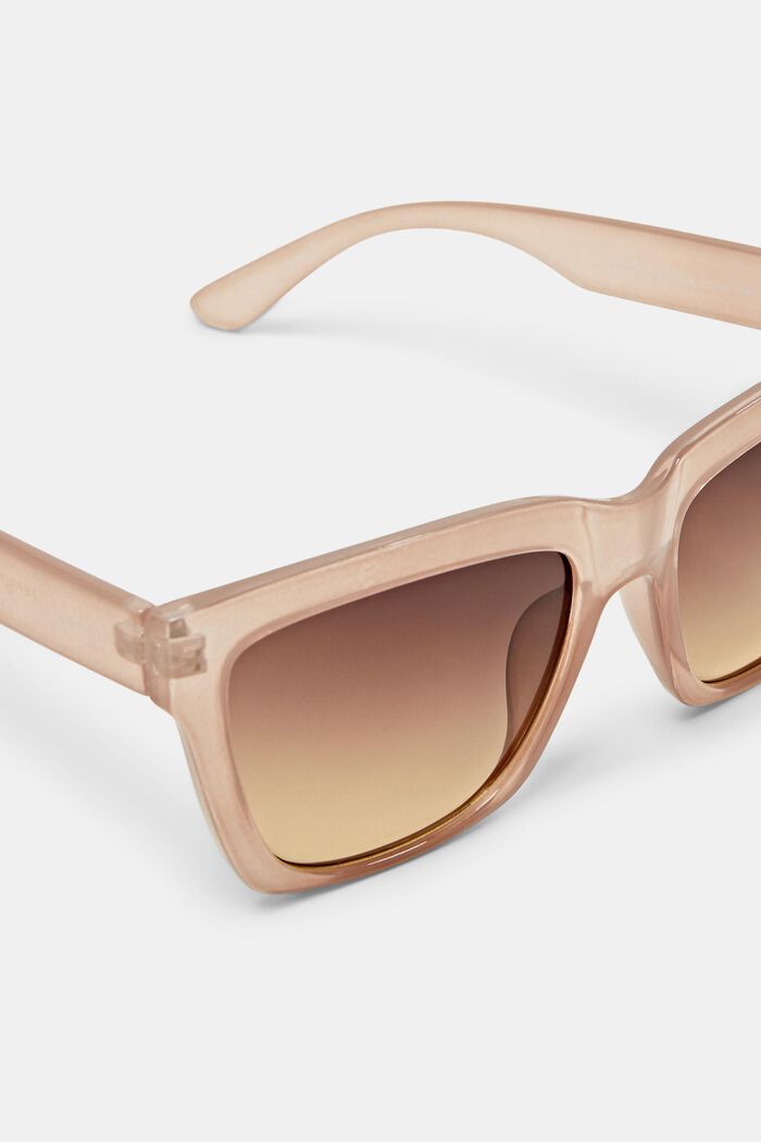 Sonnenbrille mit breiter Fassung