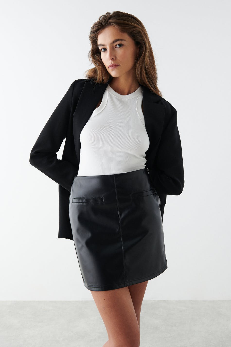 Jolie pu skirt