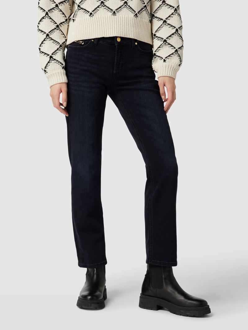 Jeans in verkürzter Passform in schwarz