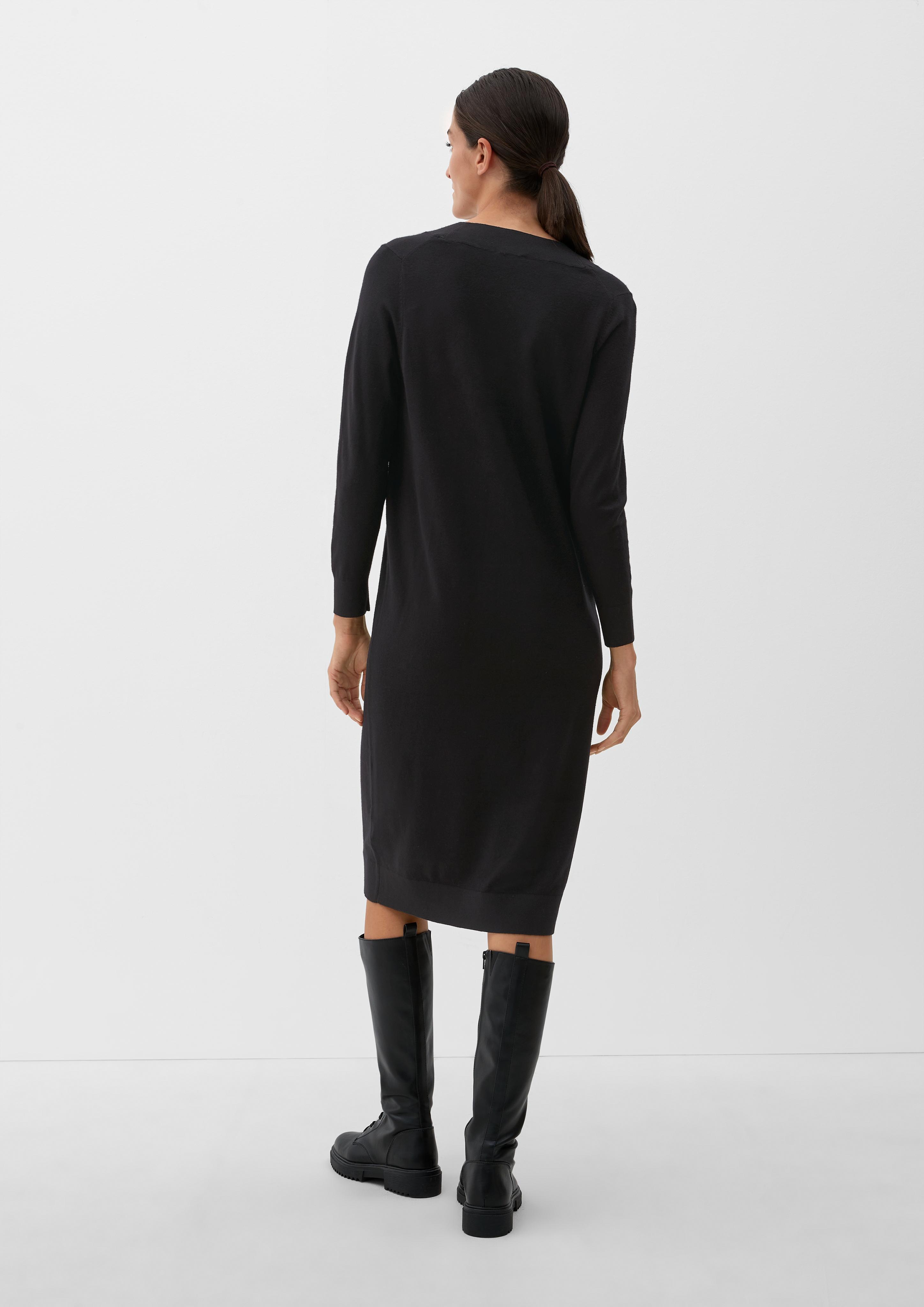 Feinstrick-Kleid aus Viskosemix  2120804-9999
