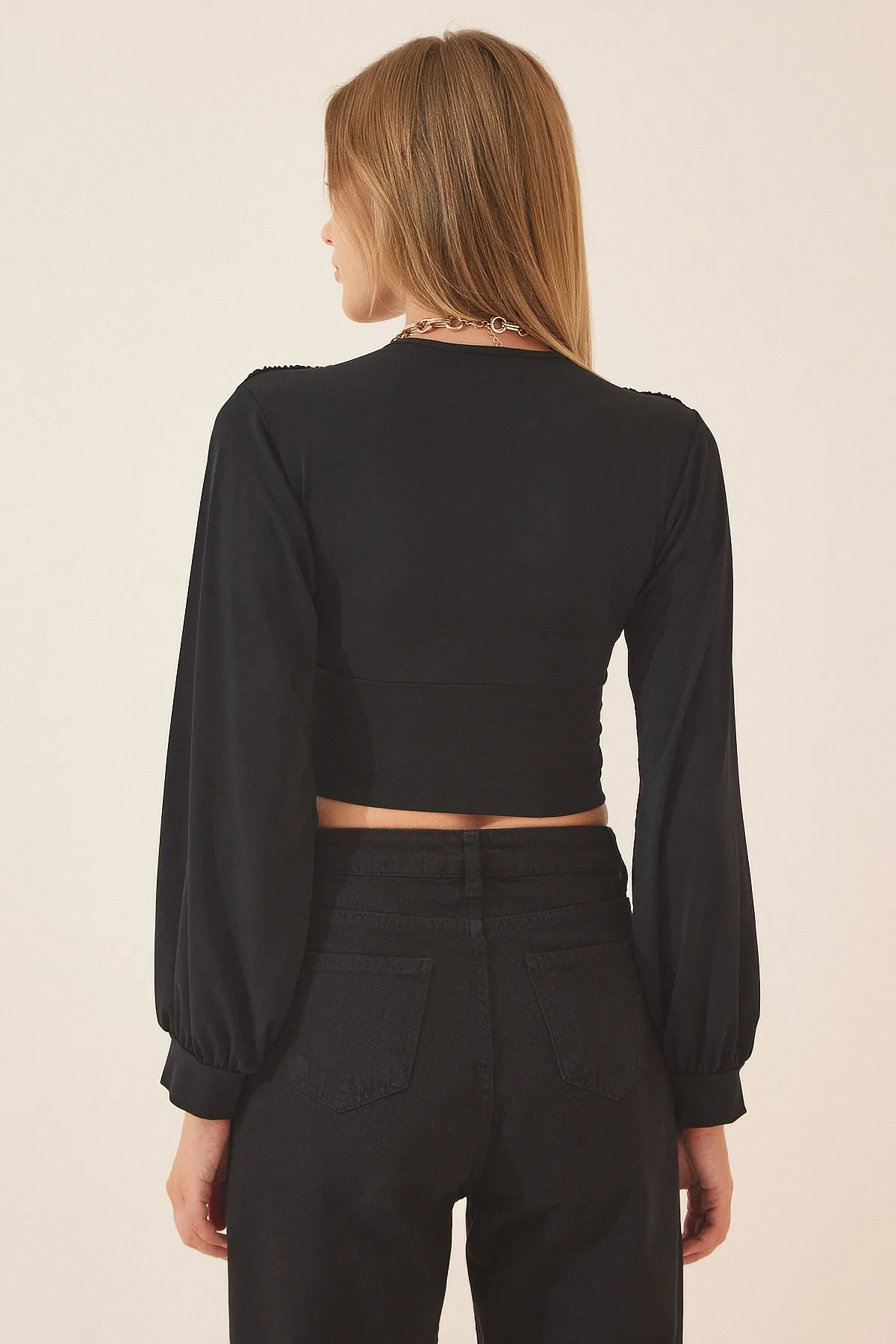 Happiness İstanbul  Damen-Sandy-Strickpullover mit tiefem V-Ausschnitt in Schwarz BF00050