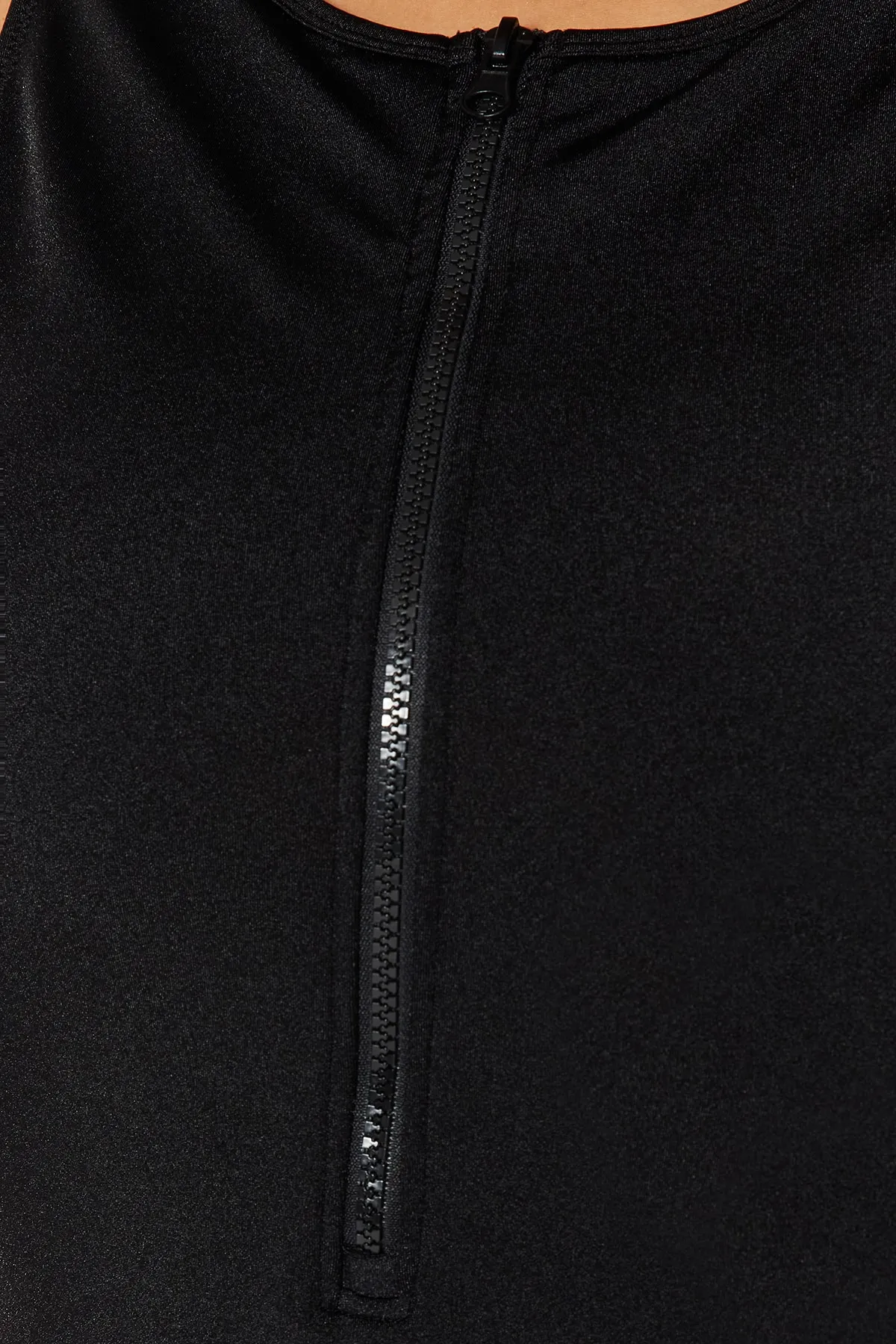 Trendyol Curve  Schwarzer Badeanzug mit Reißverschluss TBBSS23AM00033