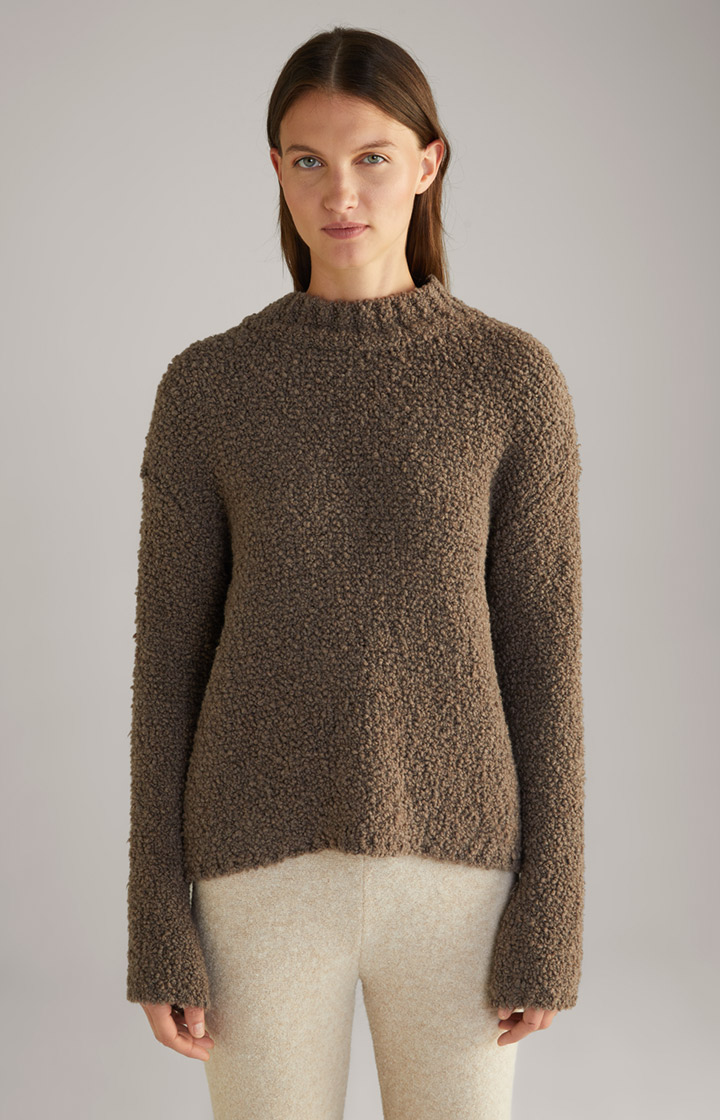 Pullover in Braun