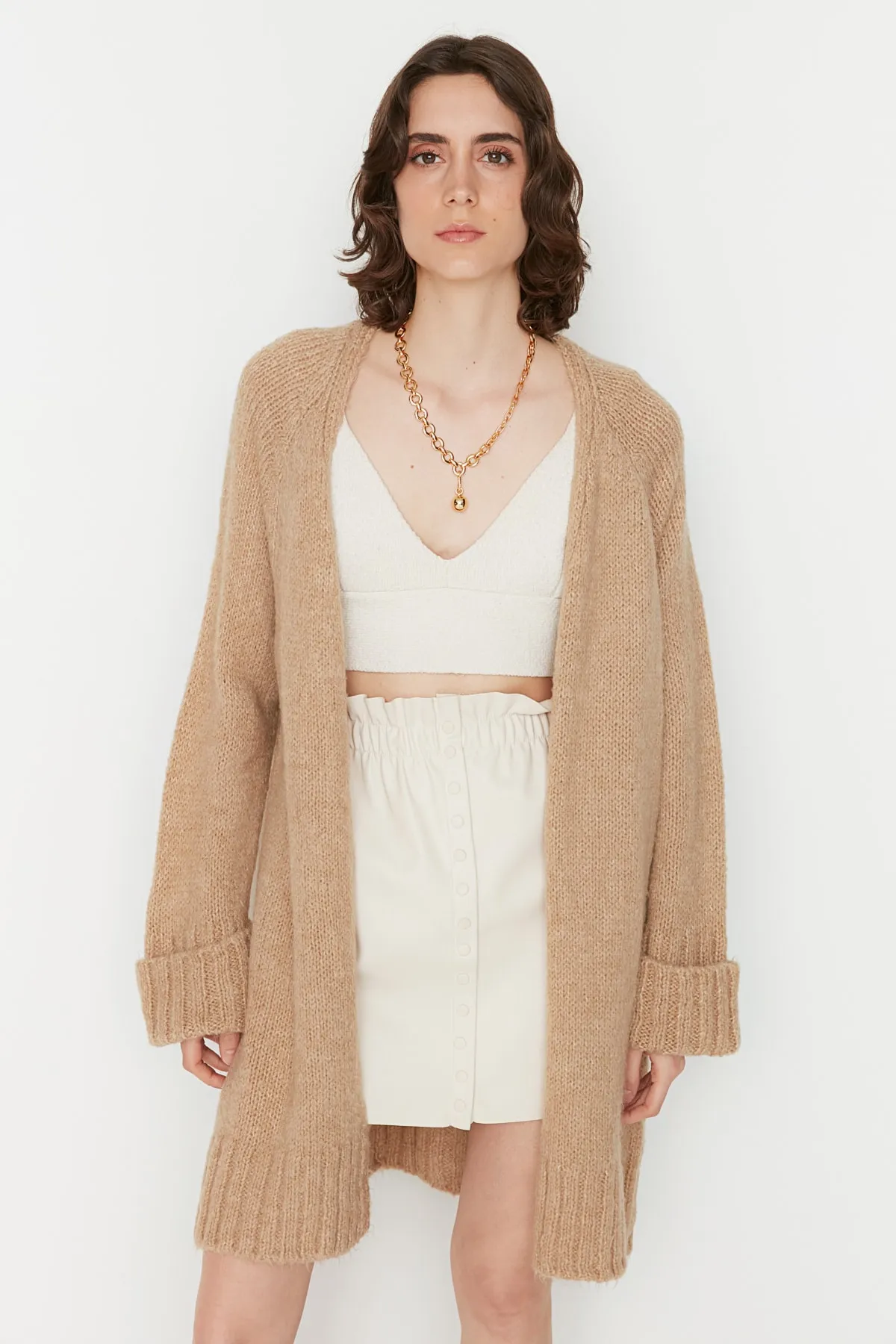 Trendyol Collection  Kamelfarbener, weicher, strukturierter Strickcardigan mit weiter Passform TWOAW21HI0555
