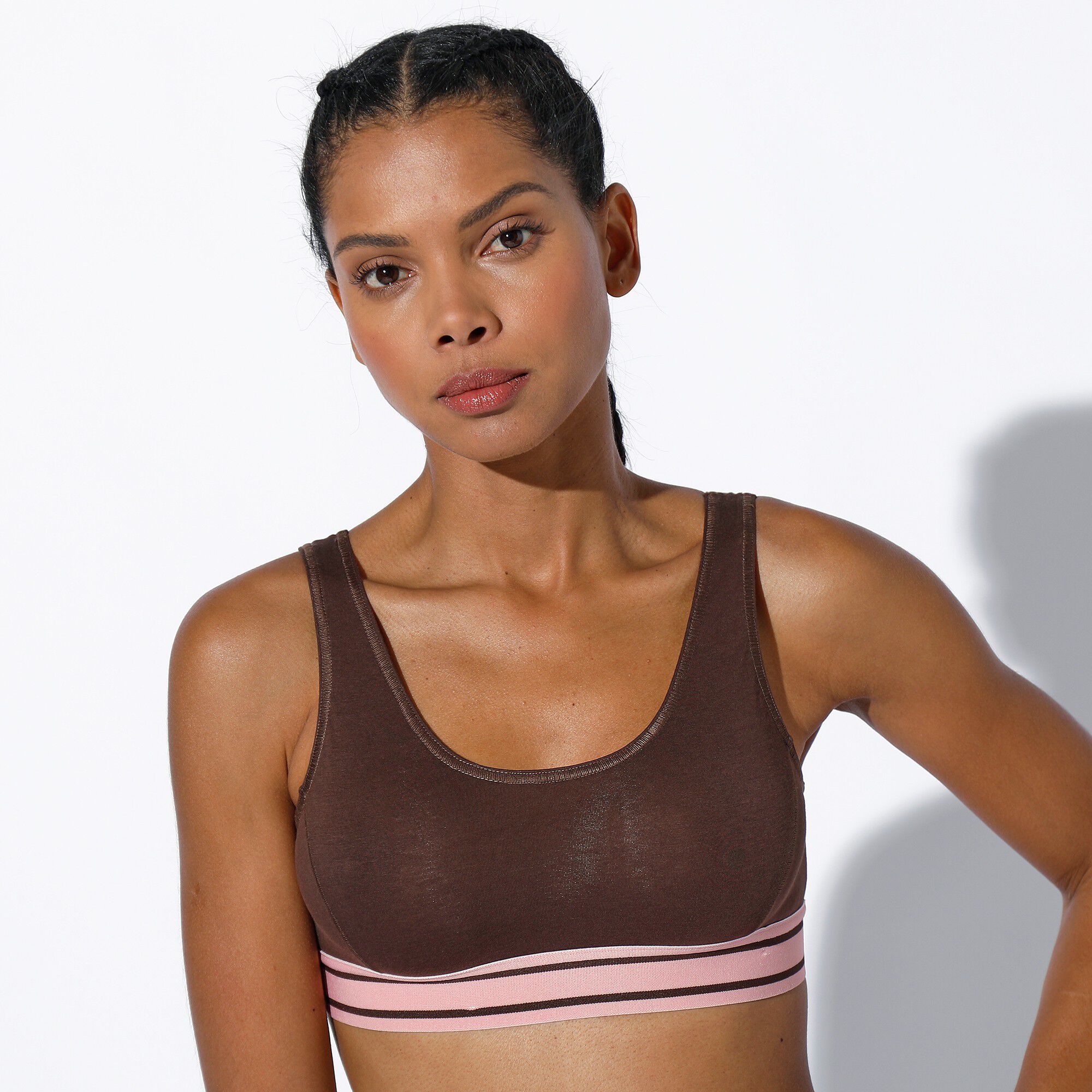 Brassière sport sans armatures